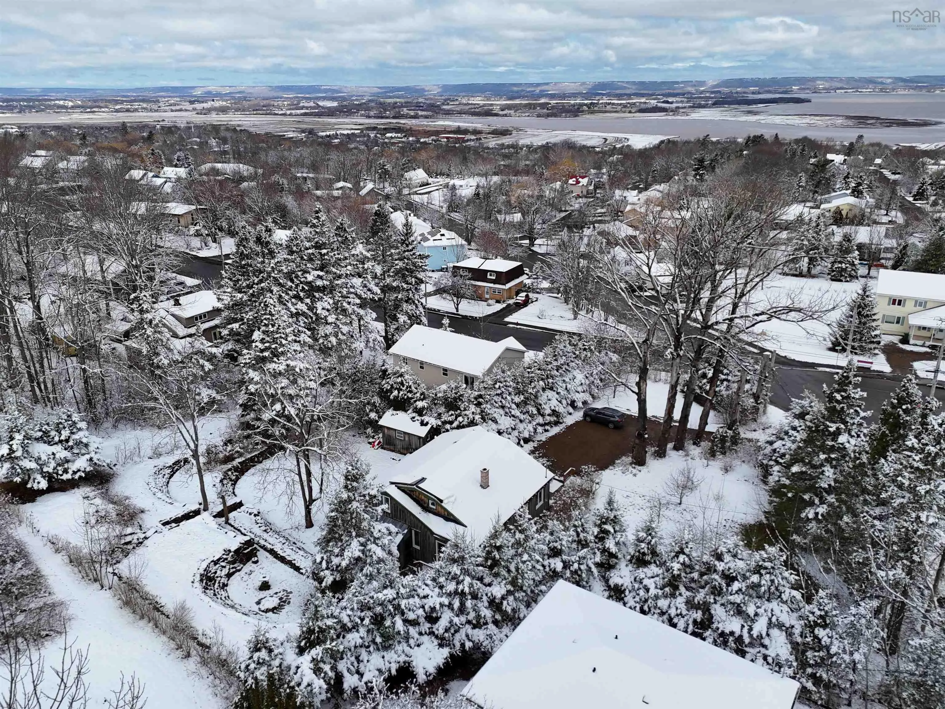 202 Gaspereau Avenue, Wolfville Ns B4p 2e6, 5 Bedrooms Bedrooms, ,2 BathroomsBathrooms,Residential,For Sale,Gaspereau,202507402