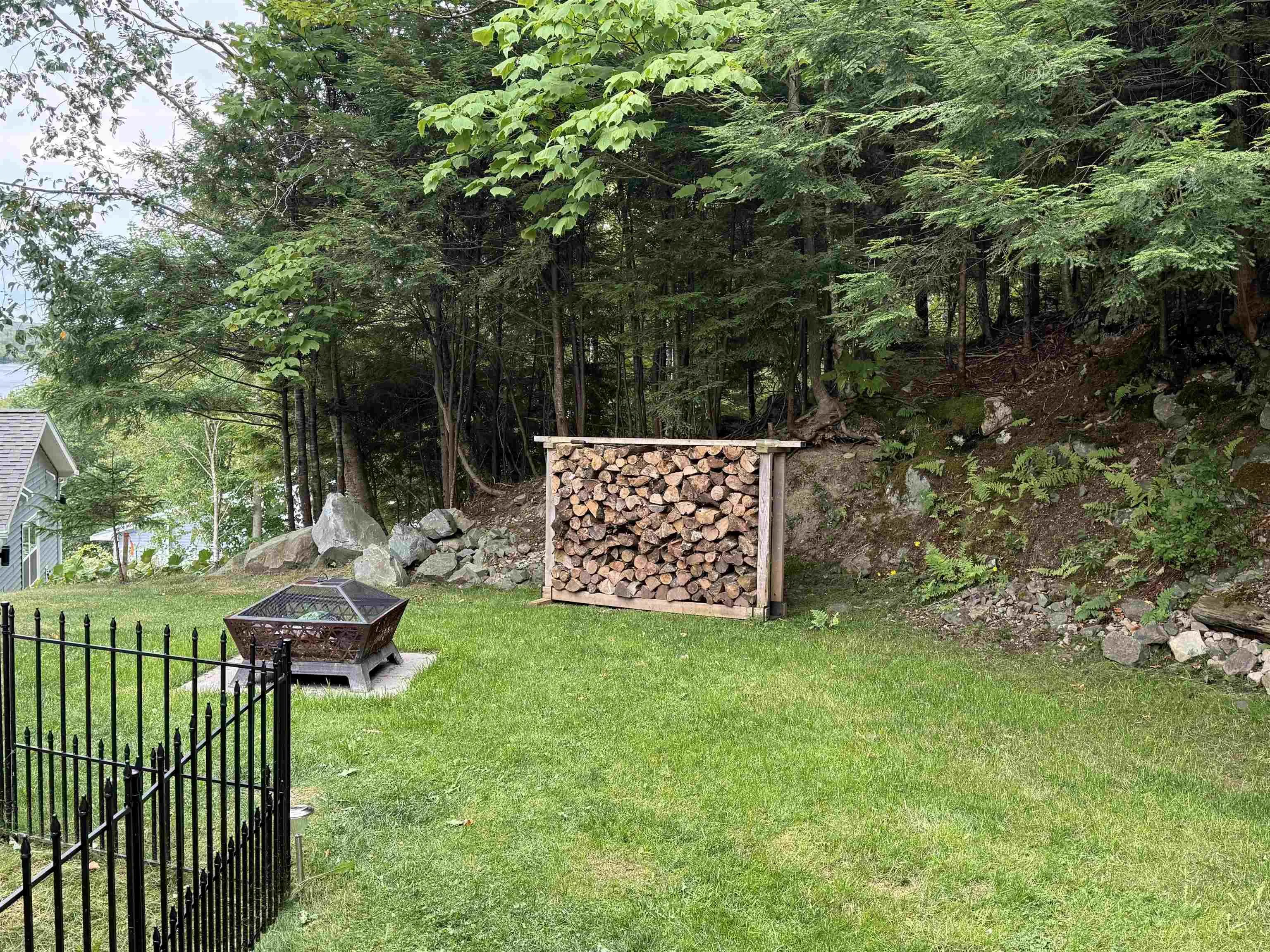 37 Echo Forest Drive, Lake Echo, NS B3E 1A2, 4 Bedrooms Bedrooms, ,2 BathroomsBathrooms,Residential,For Sale,Echo Forest,202522116