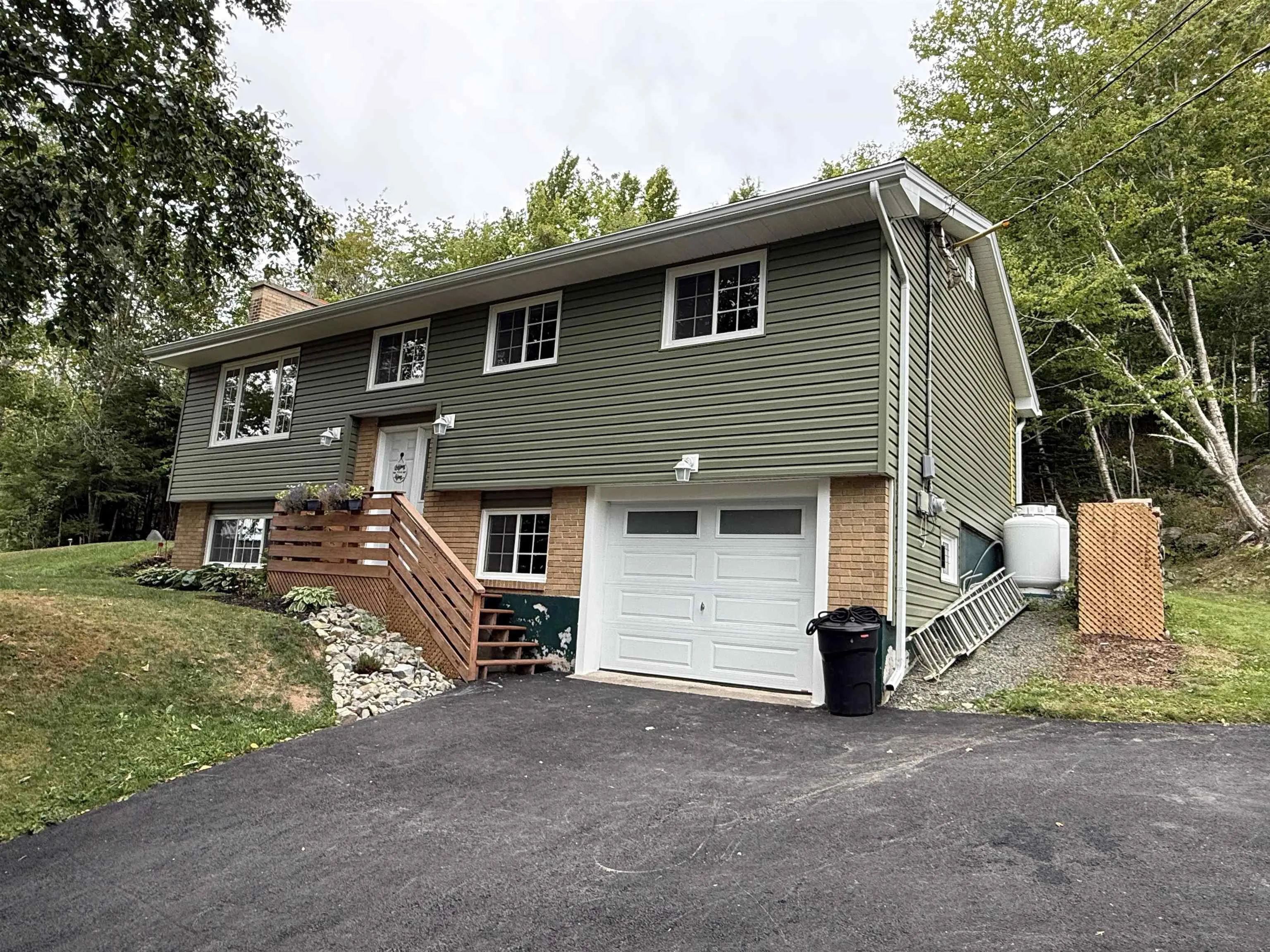 37 Echo Forest Drive, Lake Echo, NS B3E 1A2, 4 Bedrooms Bedrooms, ,2 BathroomsBathrooms,Residential,For Sale,Echo Forest,202522116