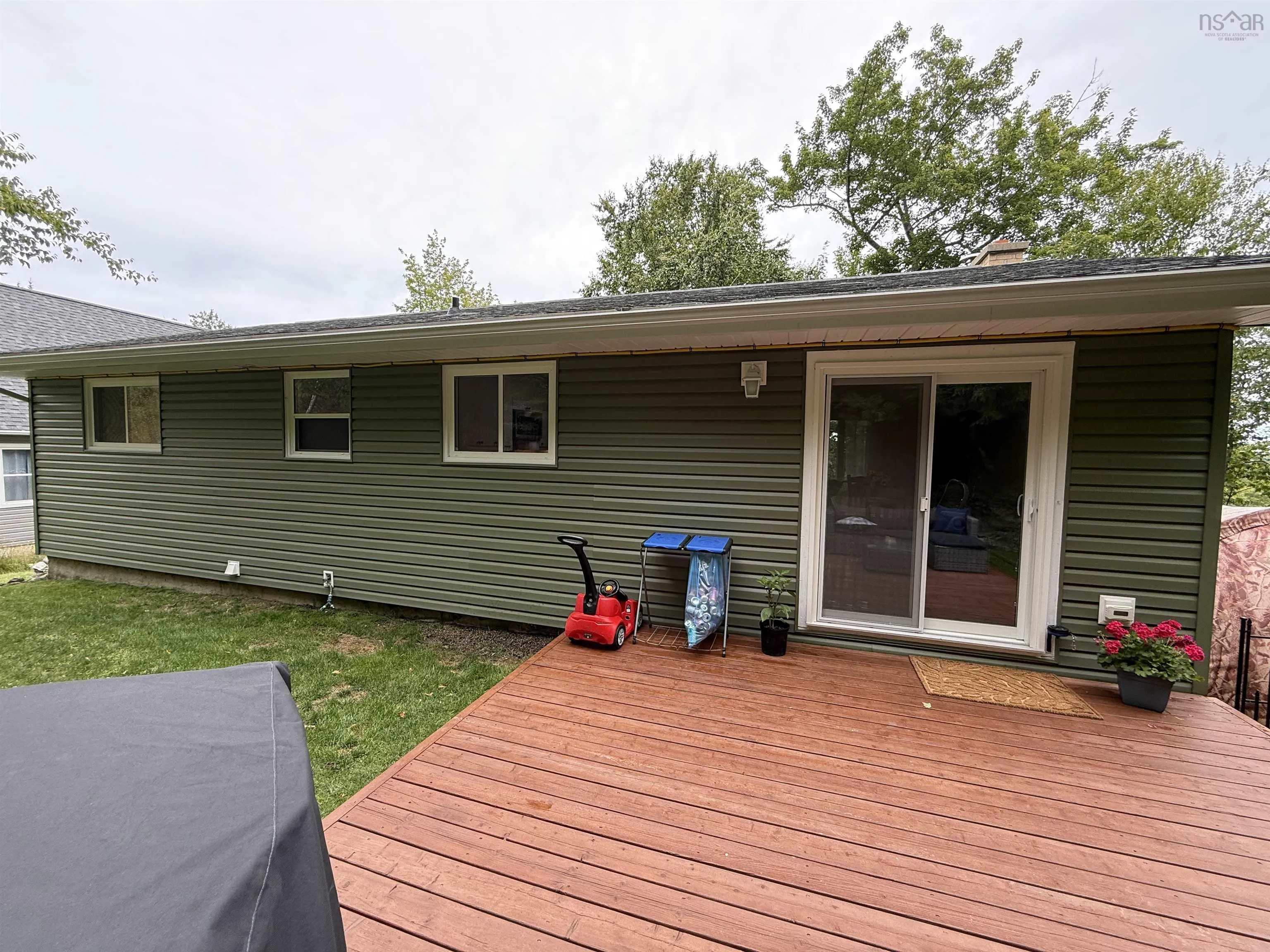 37 Echo Forest Drive, Lake Echo, NS B3E 1A2, 4 Bedrooms Bedrooms, ,2 BathroomsBathrooms,Residential,For Sale,Echo Forest,202522116