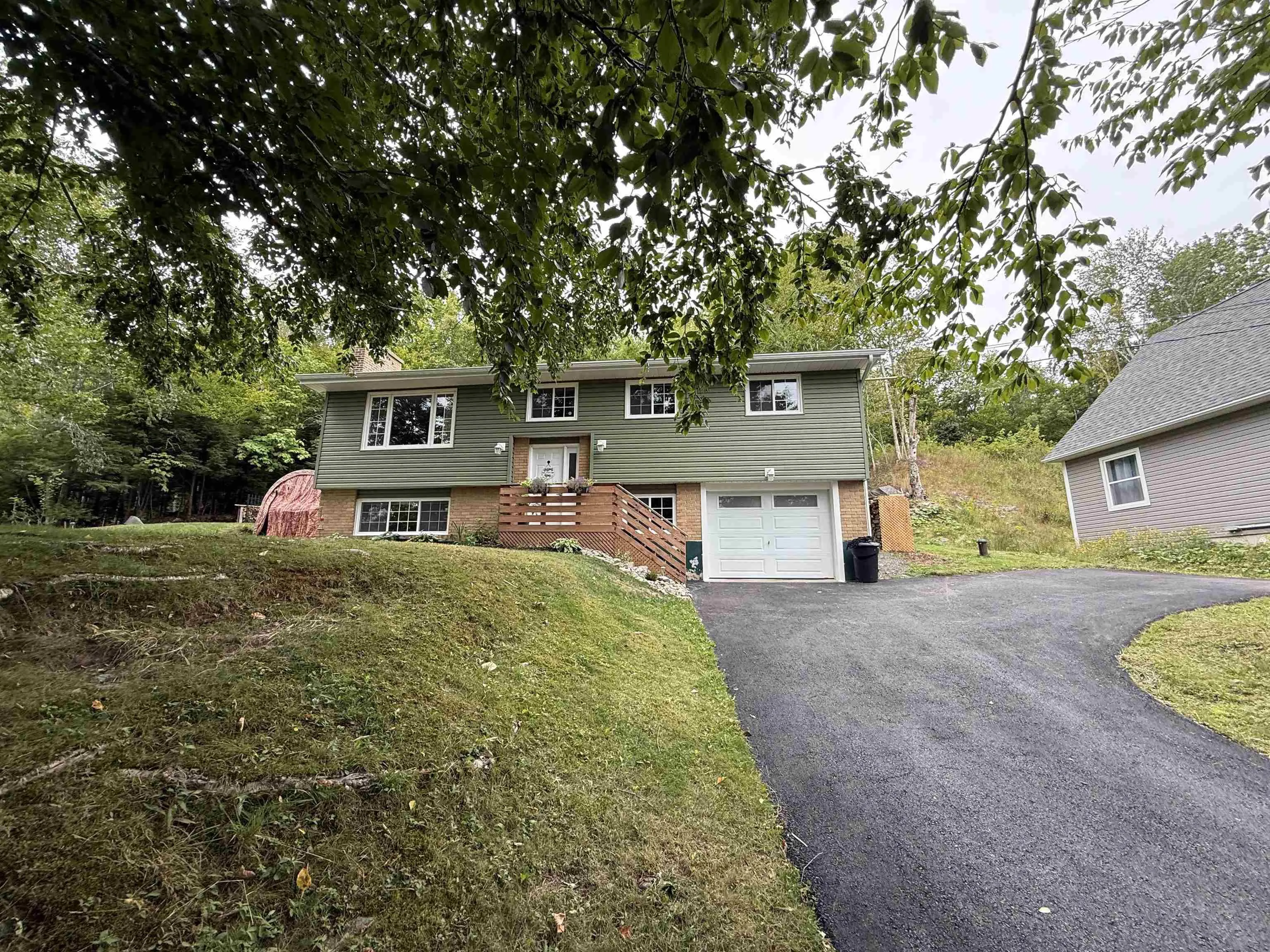 37 Echo Forest Drive, Lake Echo, NS B3E 1A2, 4 Bedrooms Bedrooms, ,2 BathroomsBathrooms,Residential,For Sale,Echo Forest,202522116