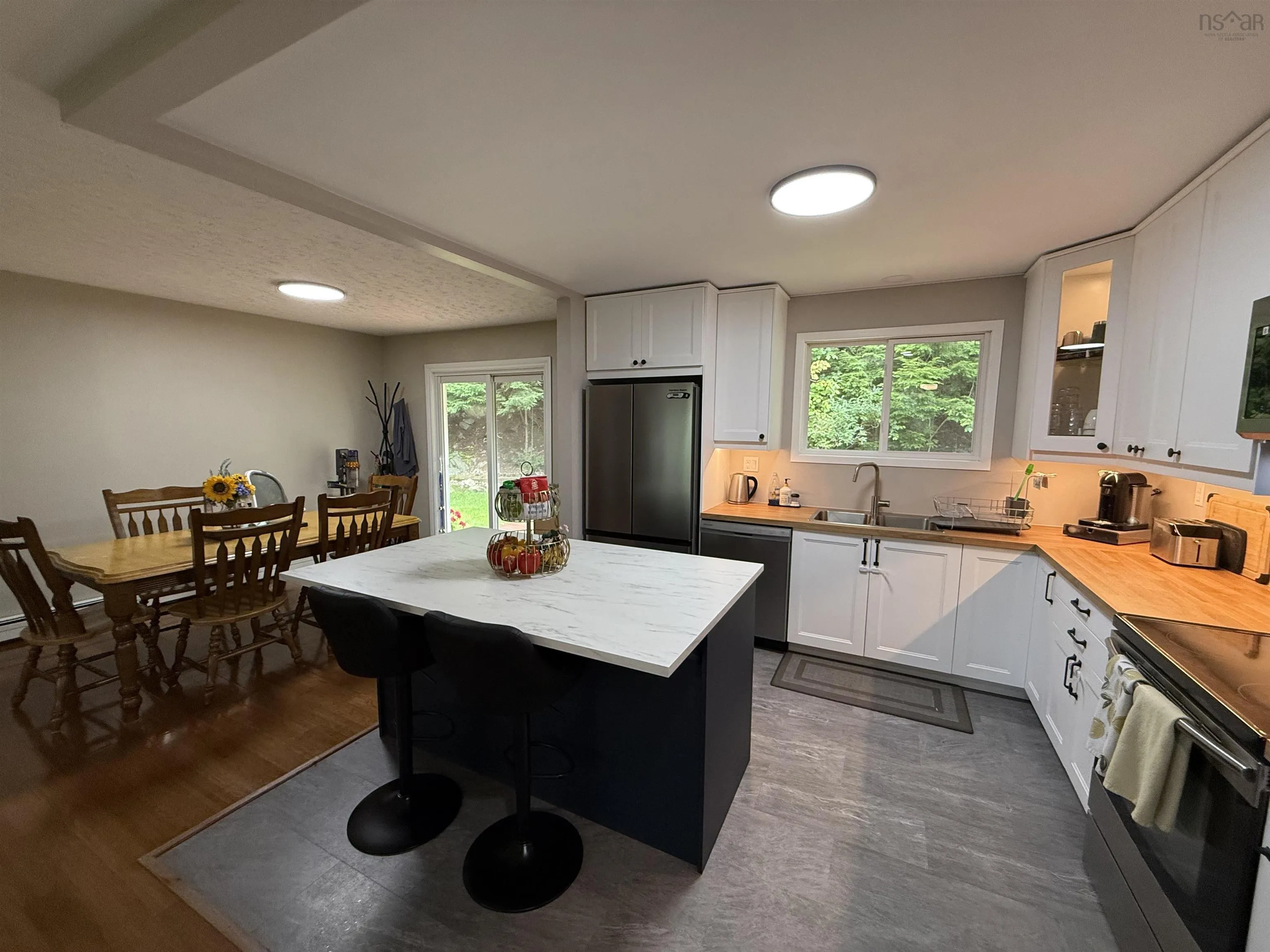 37 Echo Forest Drive, Lake Echo, NS B3E 1A2, 4 Bedrooms Bedrooms, ,2 BathroomsBathrooms,Residential,For Sale,Echo Forest,202522116