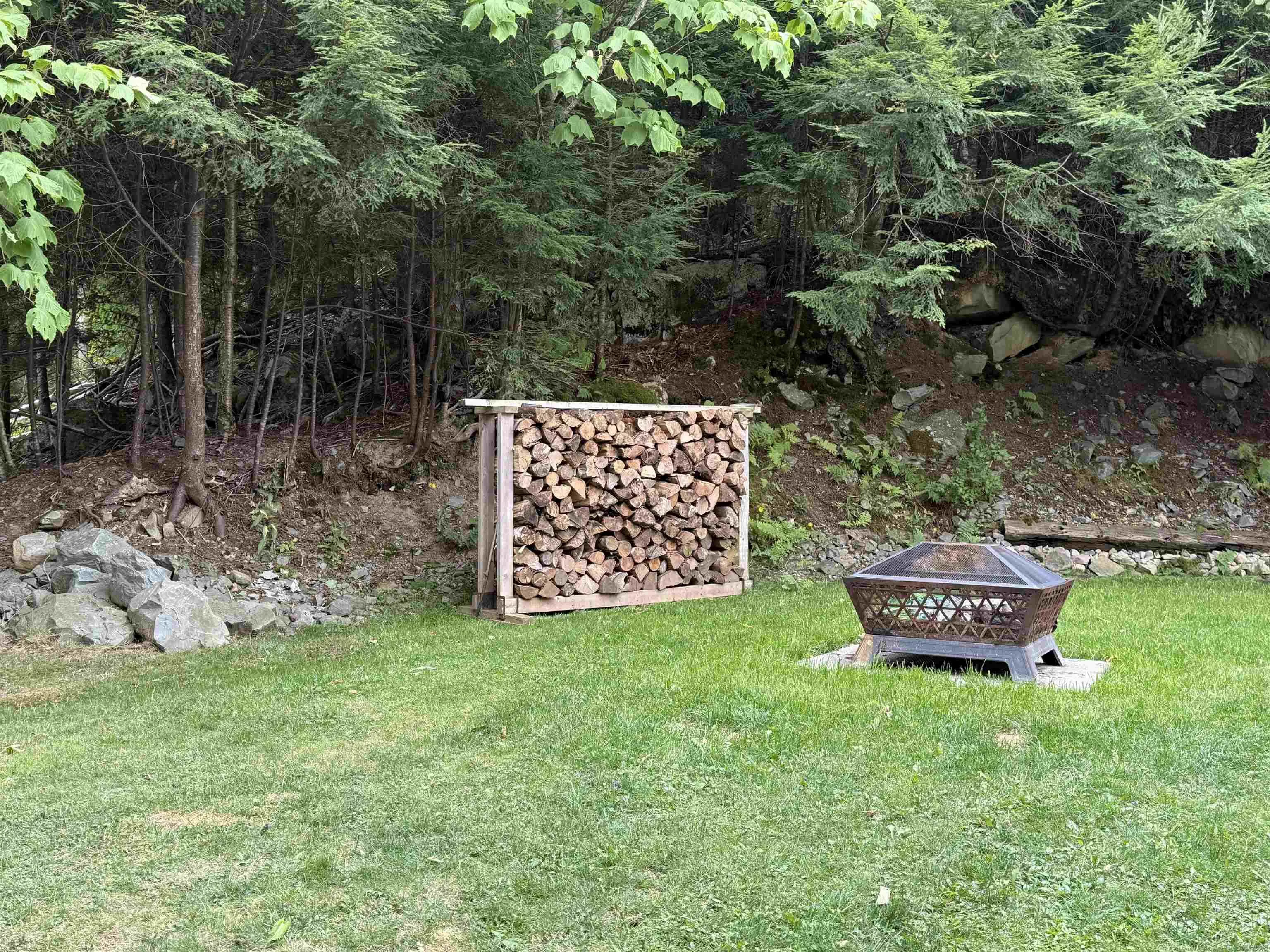 37 Echo Forest Drive, Lake Echo, NS B3E 1A2, 4 Bedrooms Bedrooms, ,2 BathroomsBathrooms,Residential,For Sale,Echo Forest,202522116