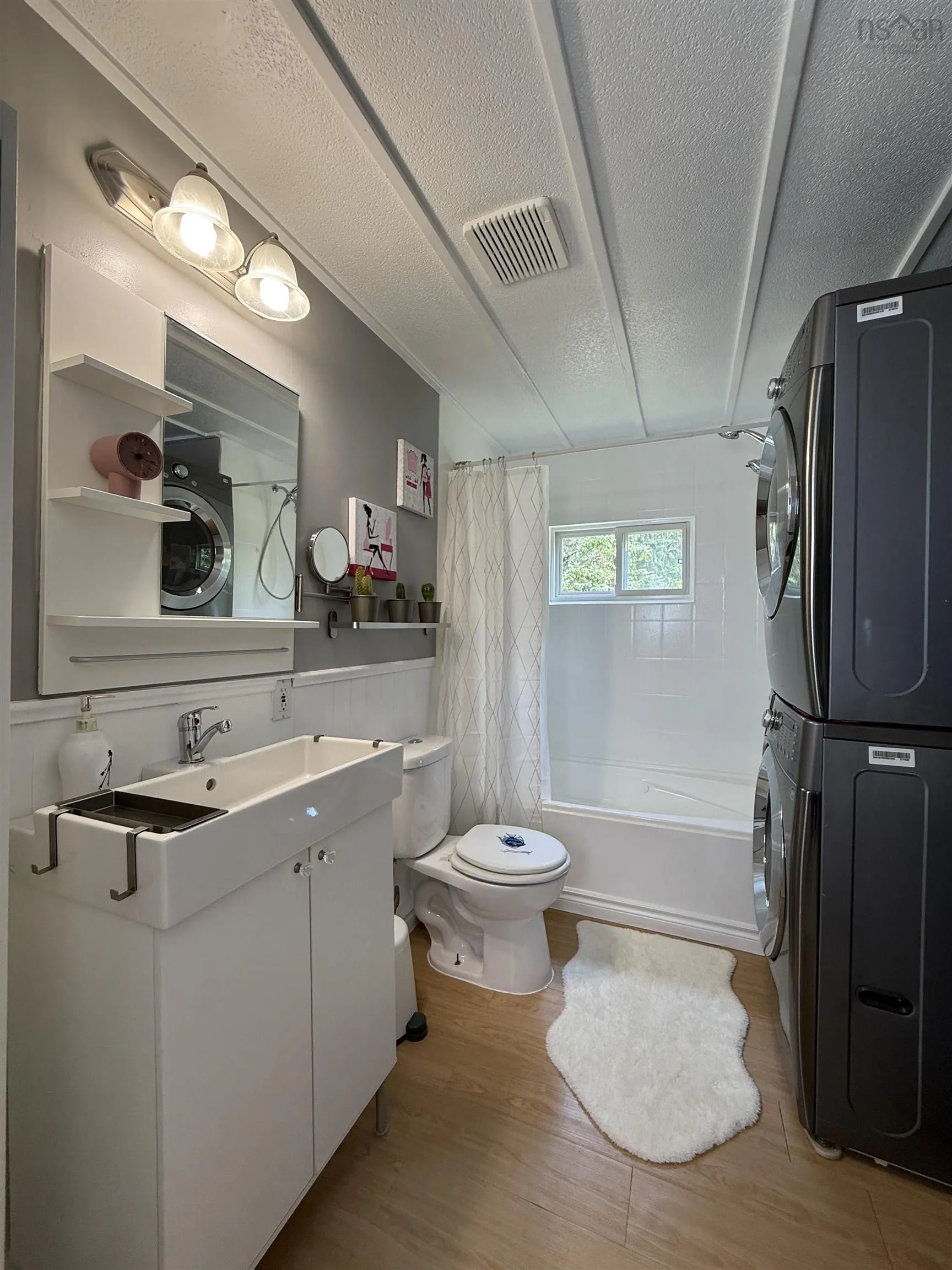 825 East Jeddore Road, East Jeddore, NS B0J 2L0, 2 Bedrooms Bedrooms, ,1 BathroomBathrooms,Residential,For Sale,East Jeddore,202520272