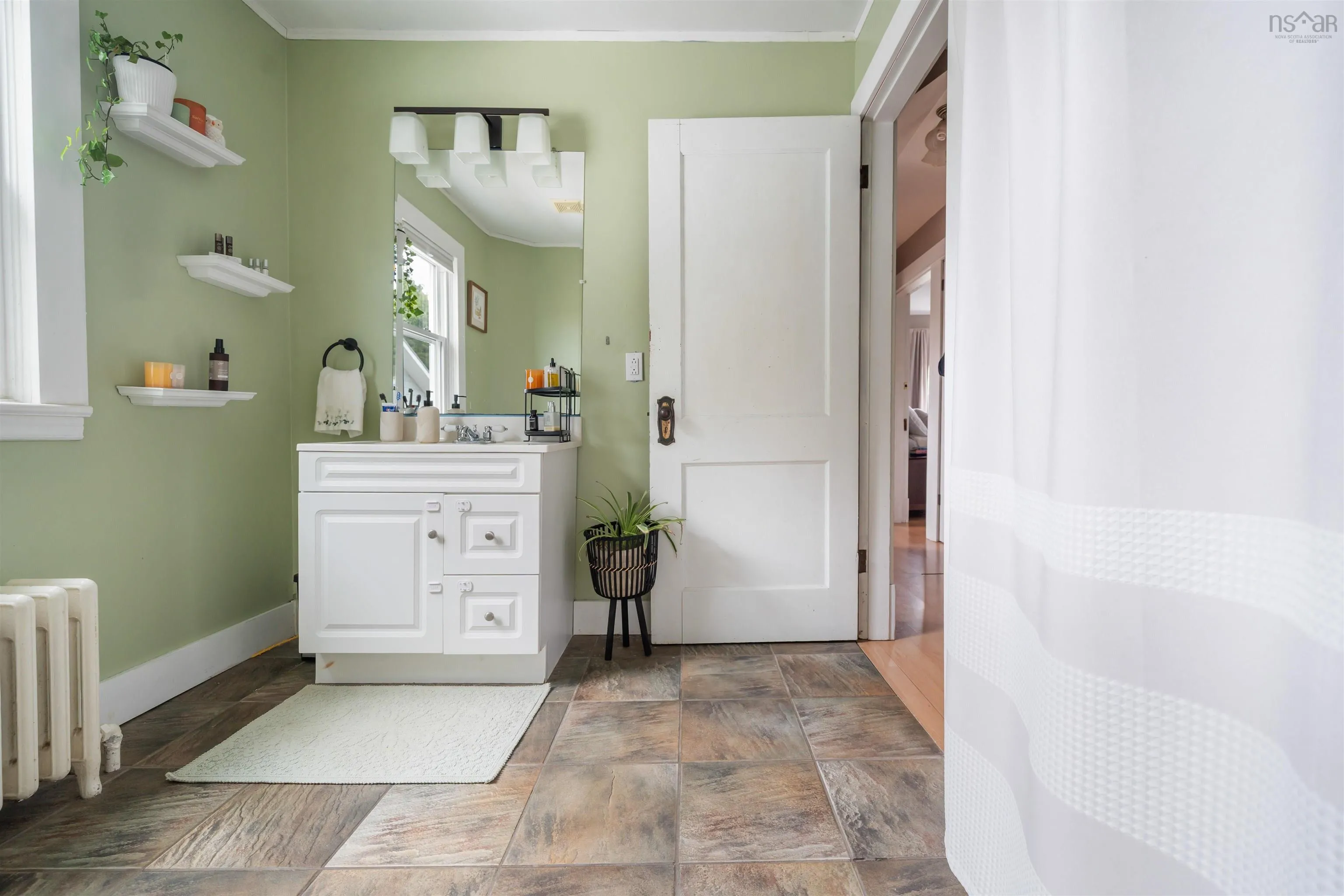 28 Mitchell Street, New Glasgow, NS B2H 1H1, 3 Bedrooms Bedrooms, ,1 BathroomBathrooms,Residential,For Sale,Mitchell,202523158