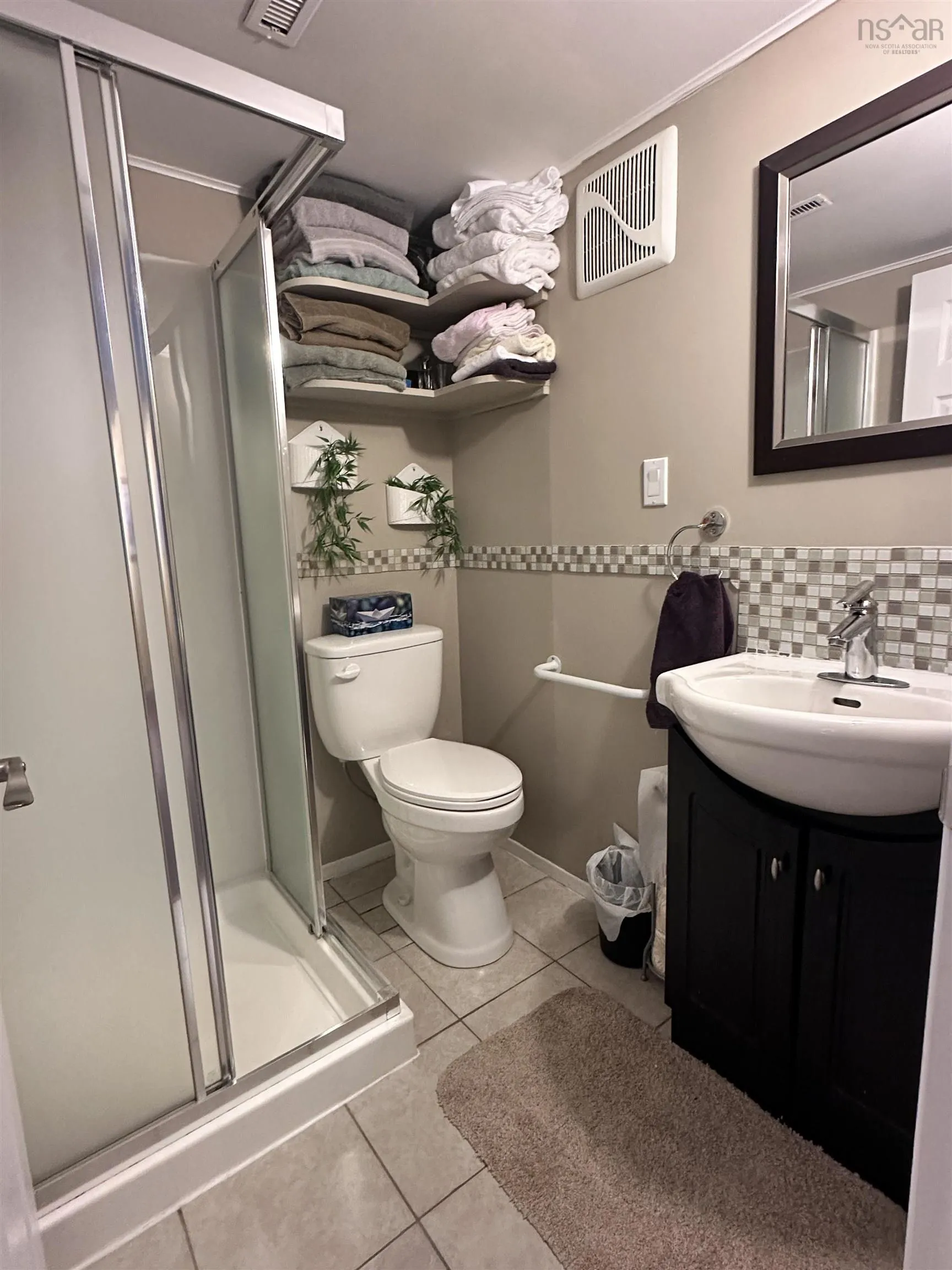 235 Waterloo Street, Liverpool, NS B0T 1K0, 3 Bedrooms Bedrooms, ,2 BathroomsBathrooms,Residential,For Sale,Waterloo,202517751