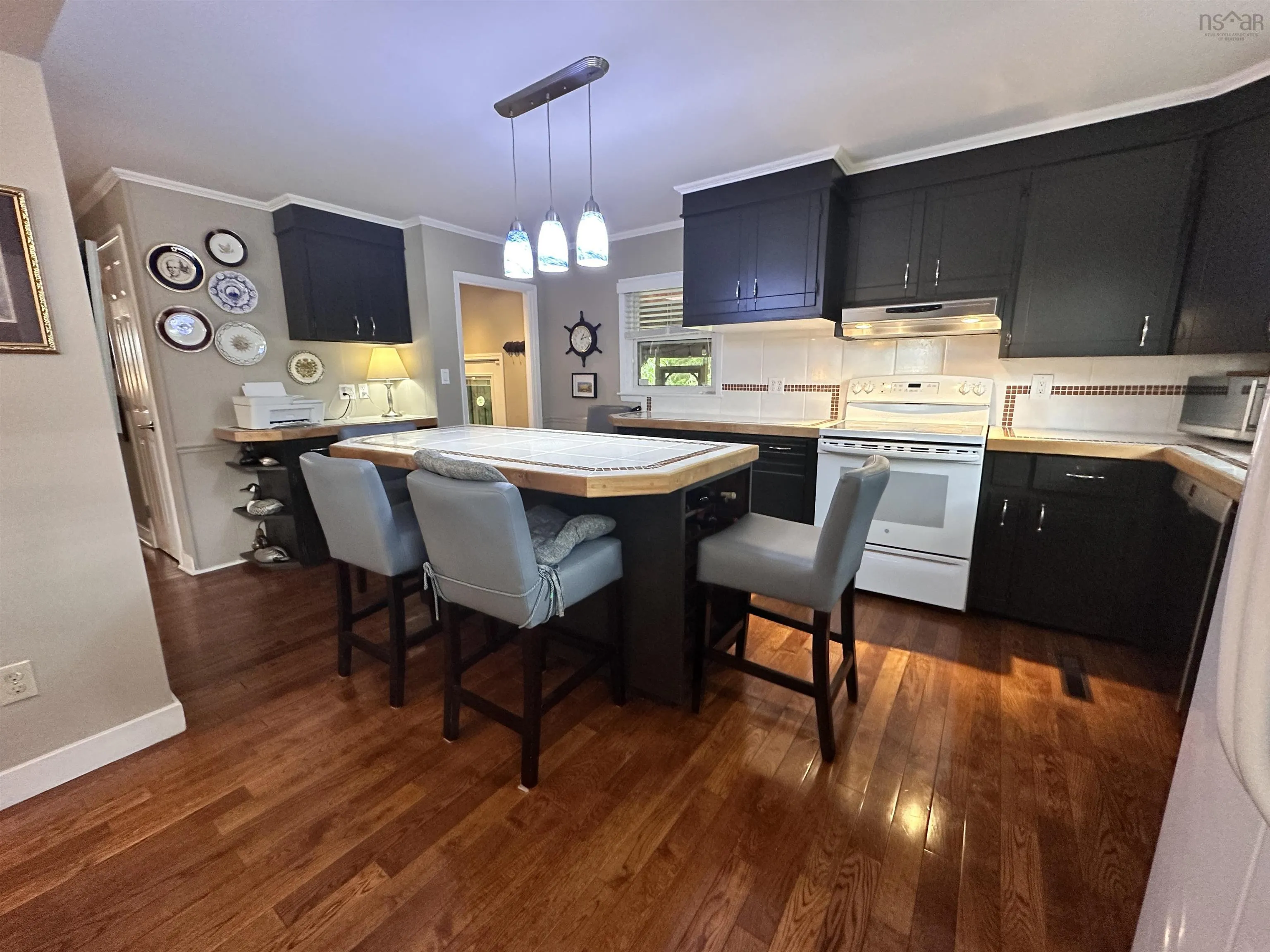 235 Waterloo Street, Liverpool, NS B0T 1K0, 3 Bedrooms Bedrooms, ,2 BathroomsBathrooms,Residential,For Sale,Waterloo,202517751