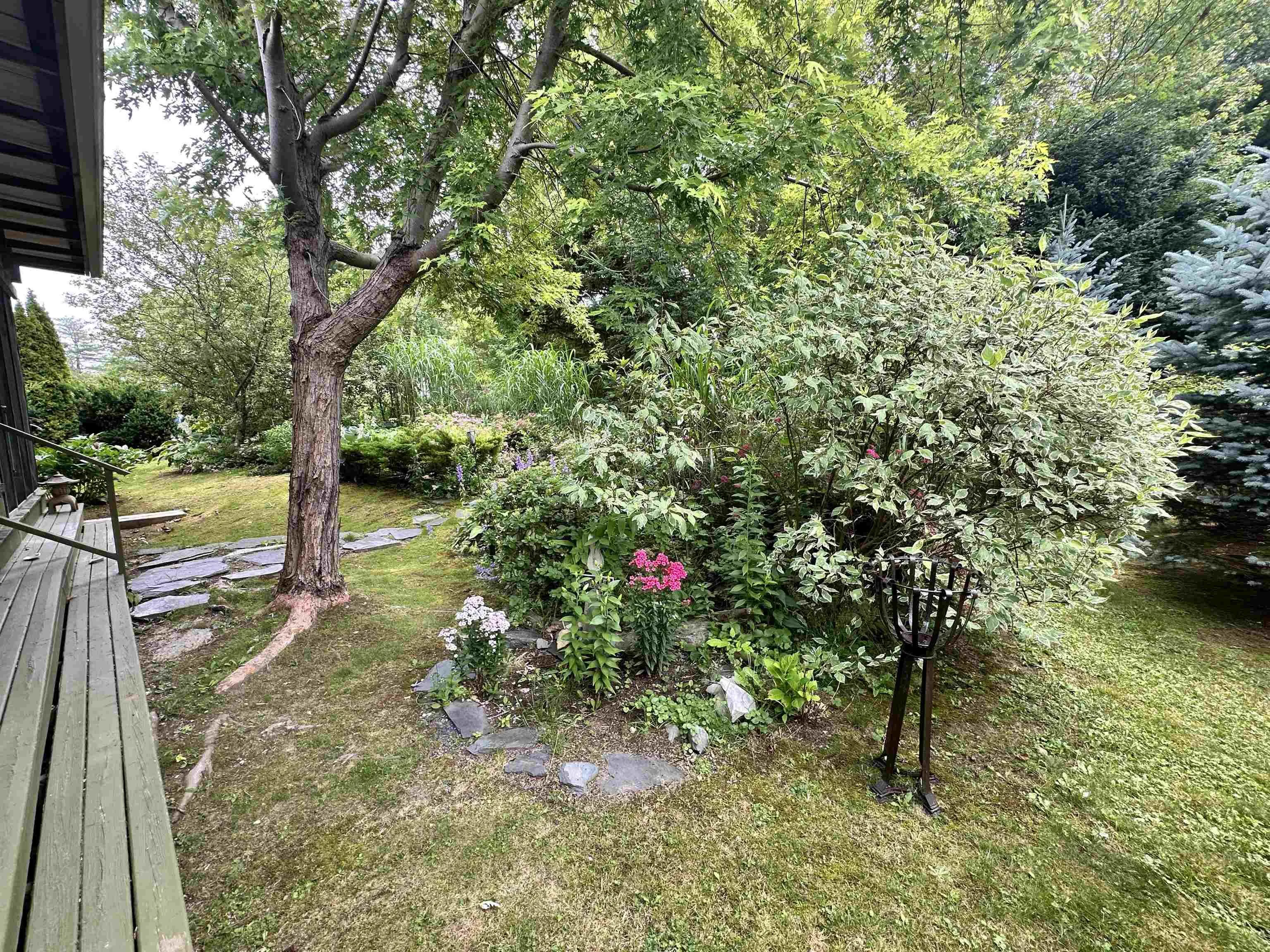 235 Waterloo Street, Liverpool, NS B0T 1K0, 3 Bedrooms Bedrooms, ,2 BathroomsBathrooms,Residential,For Sale,Waterloo,202517751