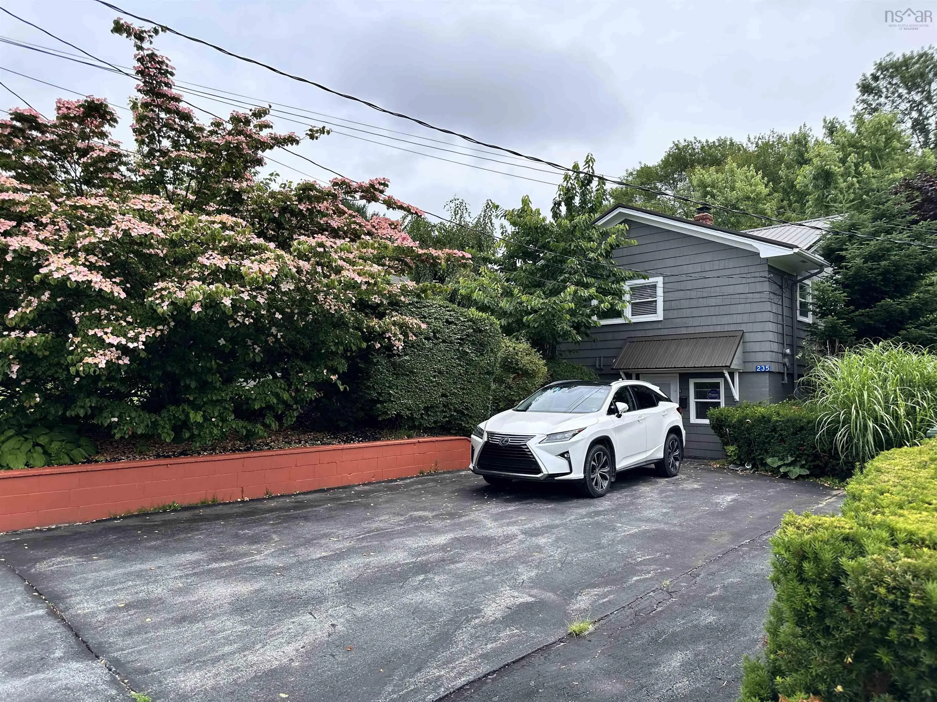 235 Waterloo Street, Liverpool, NS B0T 1K0, 3 Bedrooms Bedrooms, ,2 BathroomsBathrooms,Residential,For Sale,Waterloo,202517751