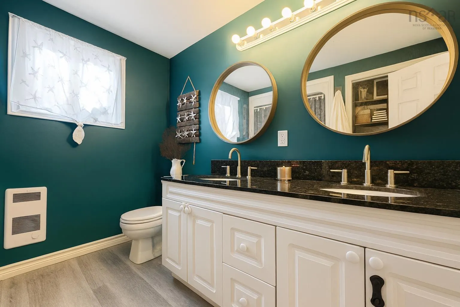 20 Youngs Road, Ingonish, NS B0C 1L0, 3 Bedrooms Bedrooms, ,1 BathroomBathrooms,Residential,For Sale,Youngs,202519284