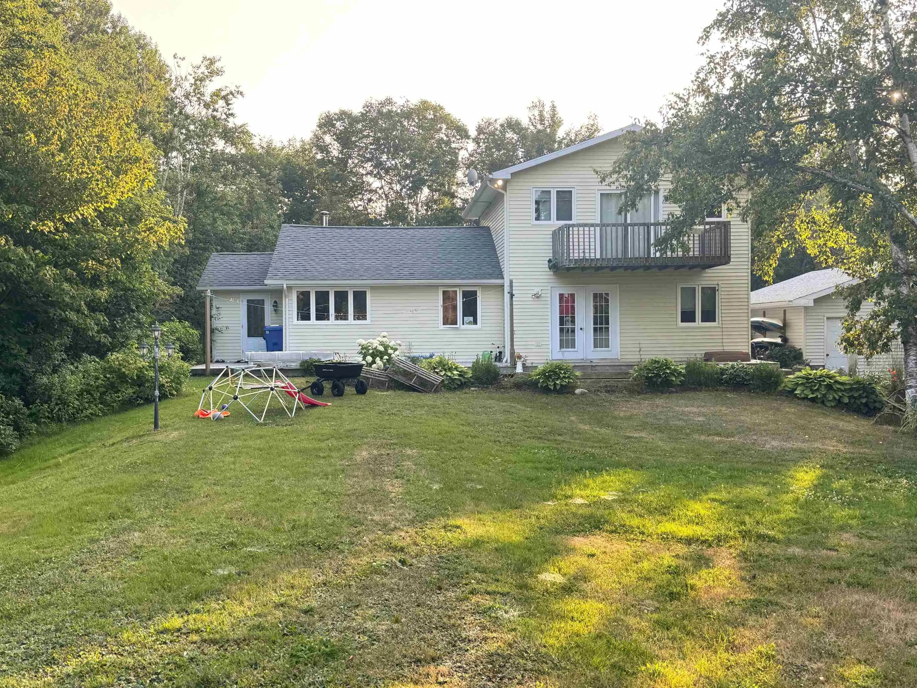 20 Youngs Road, Ingonish, NS B0C 1L0, 3 Bedrooms Bedrooms, ,1 BathroomBathrooms,Residential,For Sale,Youngs,202519284