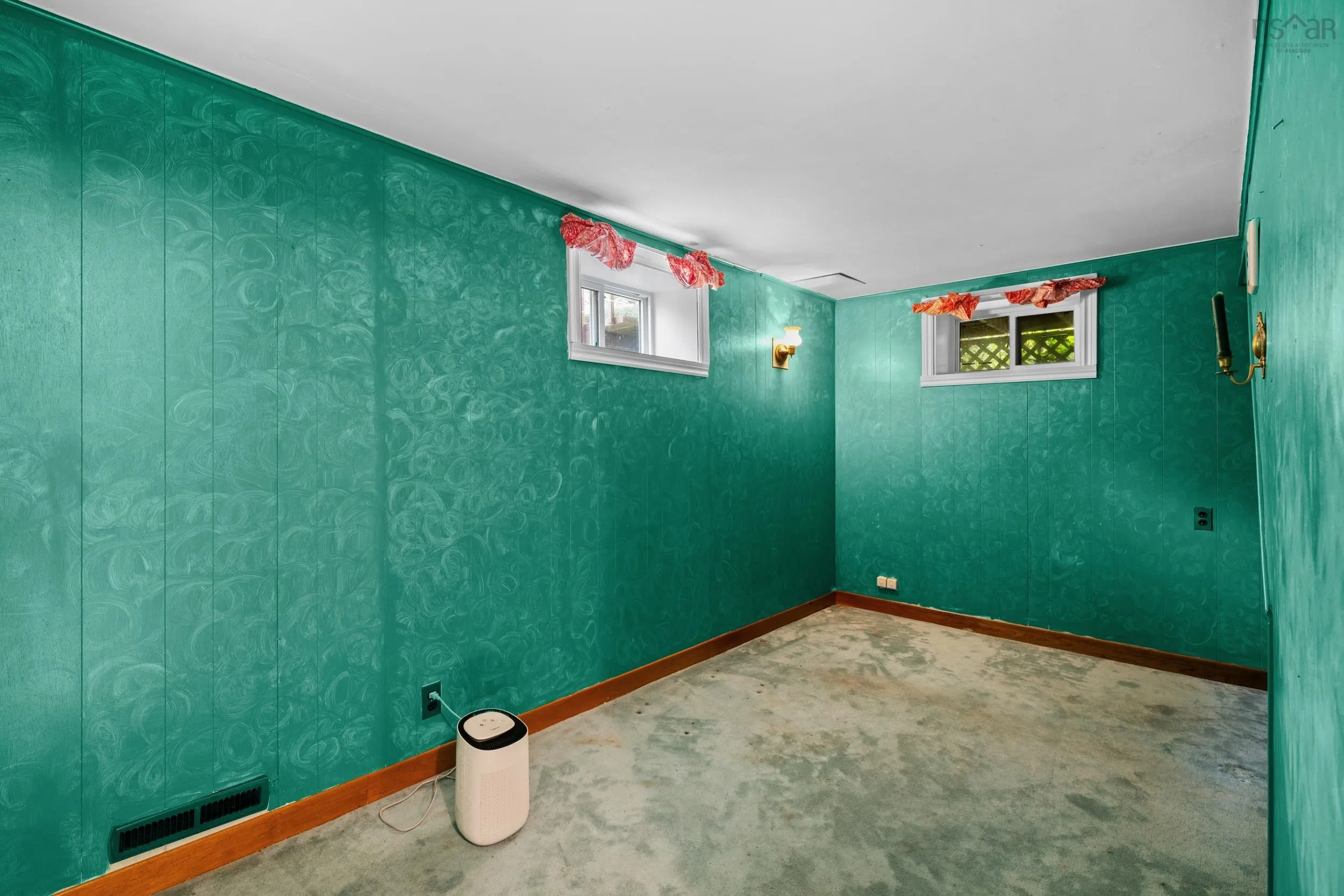 31 Raymoor Drive, Dartmouth, NS B2X 1G6, 3 Bedrooms Bedrooms, ,1 BathroomBathrooms,Residential,For Sale,Raymoor,202523000
