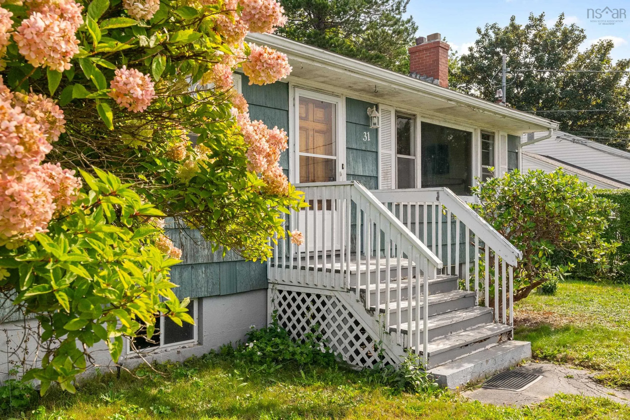 31 Raymoor Drive, Dartmouth, NS B2X 1G6, 3 Bedrooms Bedrooms, ,1 BathroomBathrooms,Residential,For Sale,Raymoor,202523000