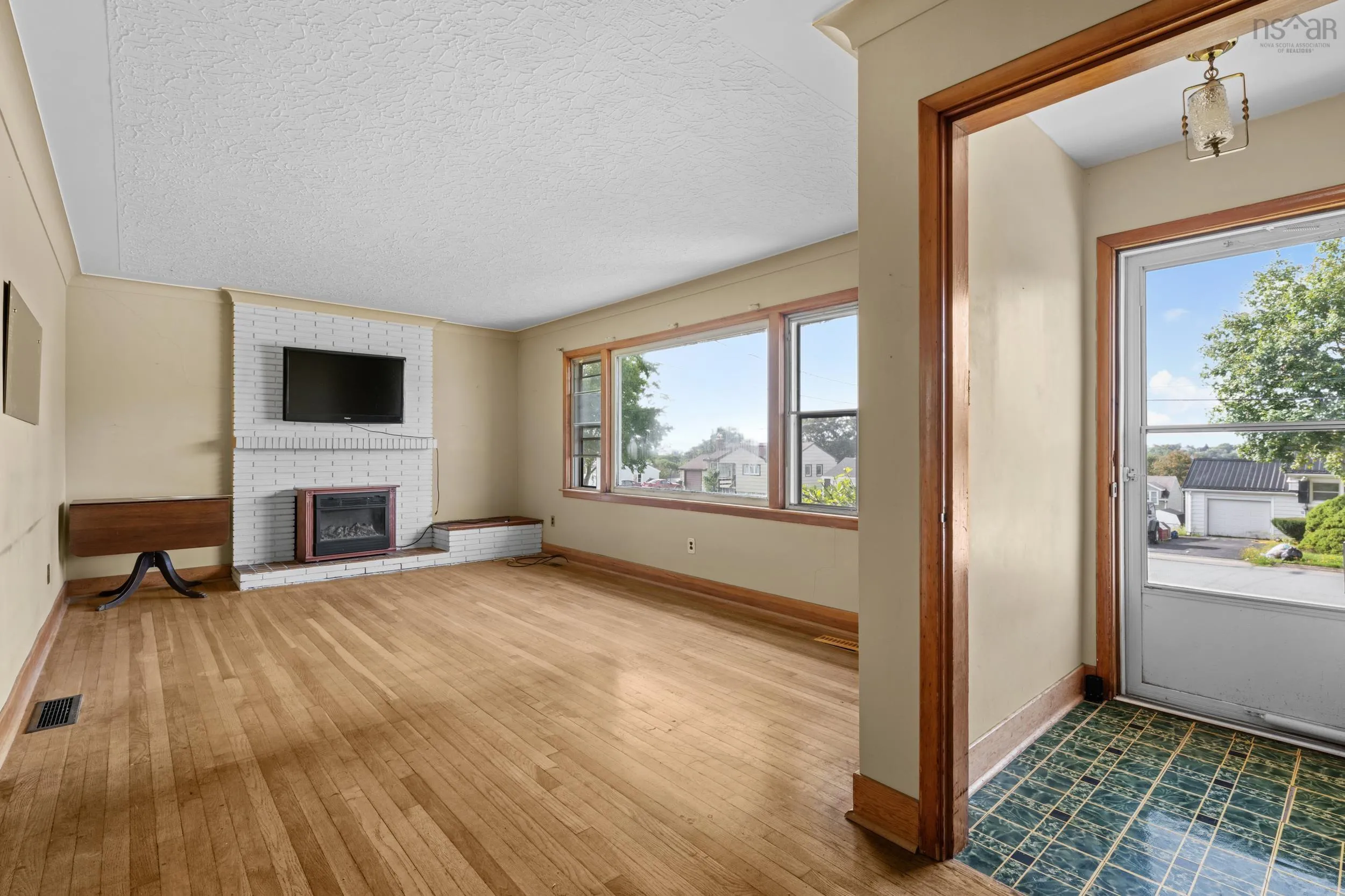 31 Raymoor Drive, Dartmouth, NS B2X 1G6, 3 Bedrooms Bedrooms, ,1 BathroomBathrooms,Residential,For Sale,Raymoor,202523000