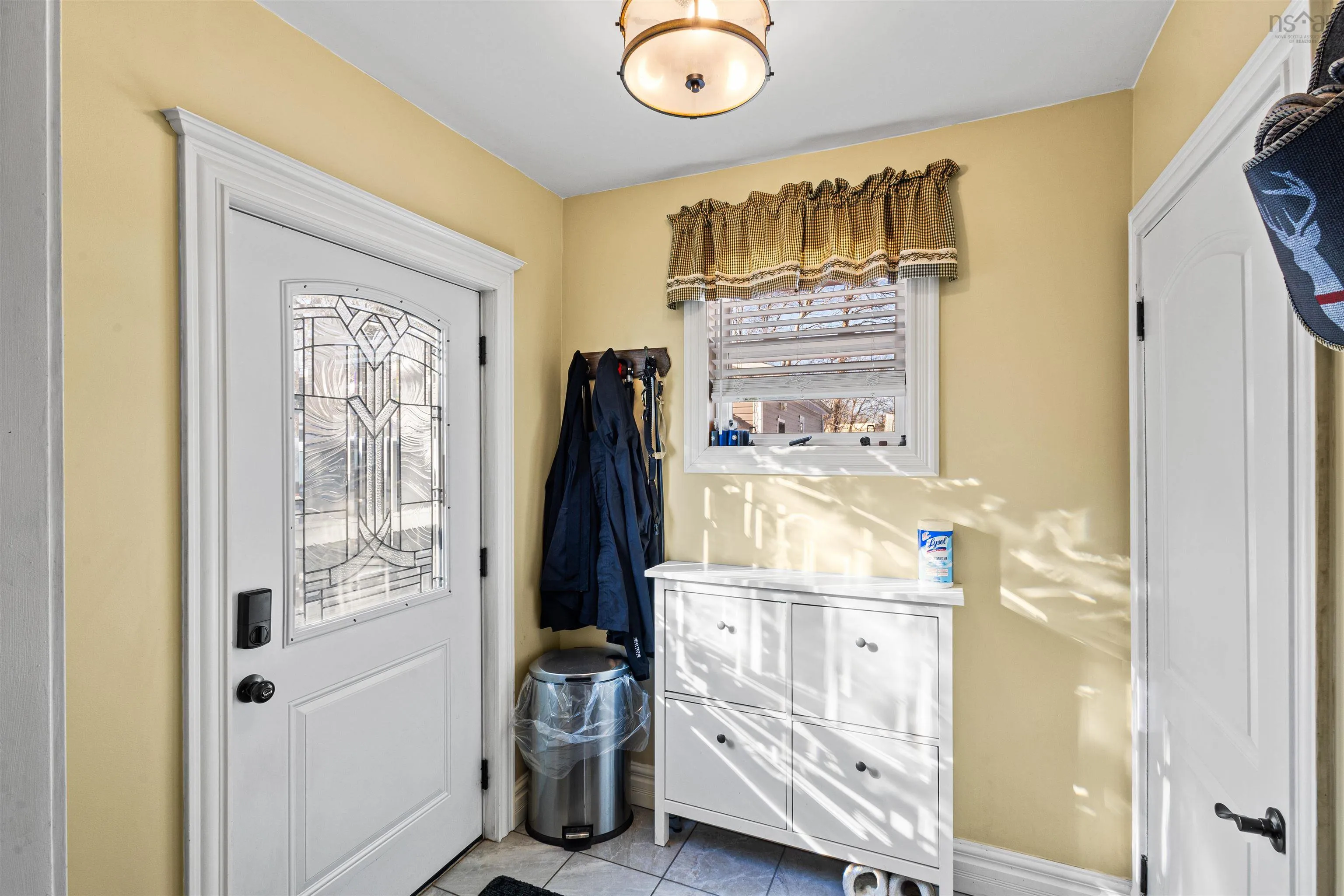 9 Mcdougall Street, Springhill Ns B0m 1x0, 5 Bedrooms Bedrooms, ,2 BathroomsBathrooms,Residential,For Sale,Mcdougall,202504284