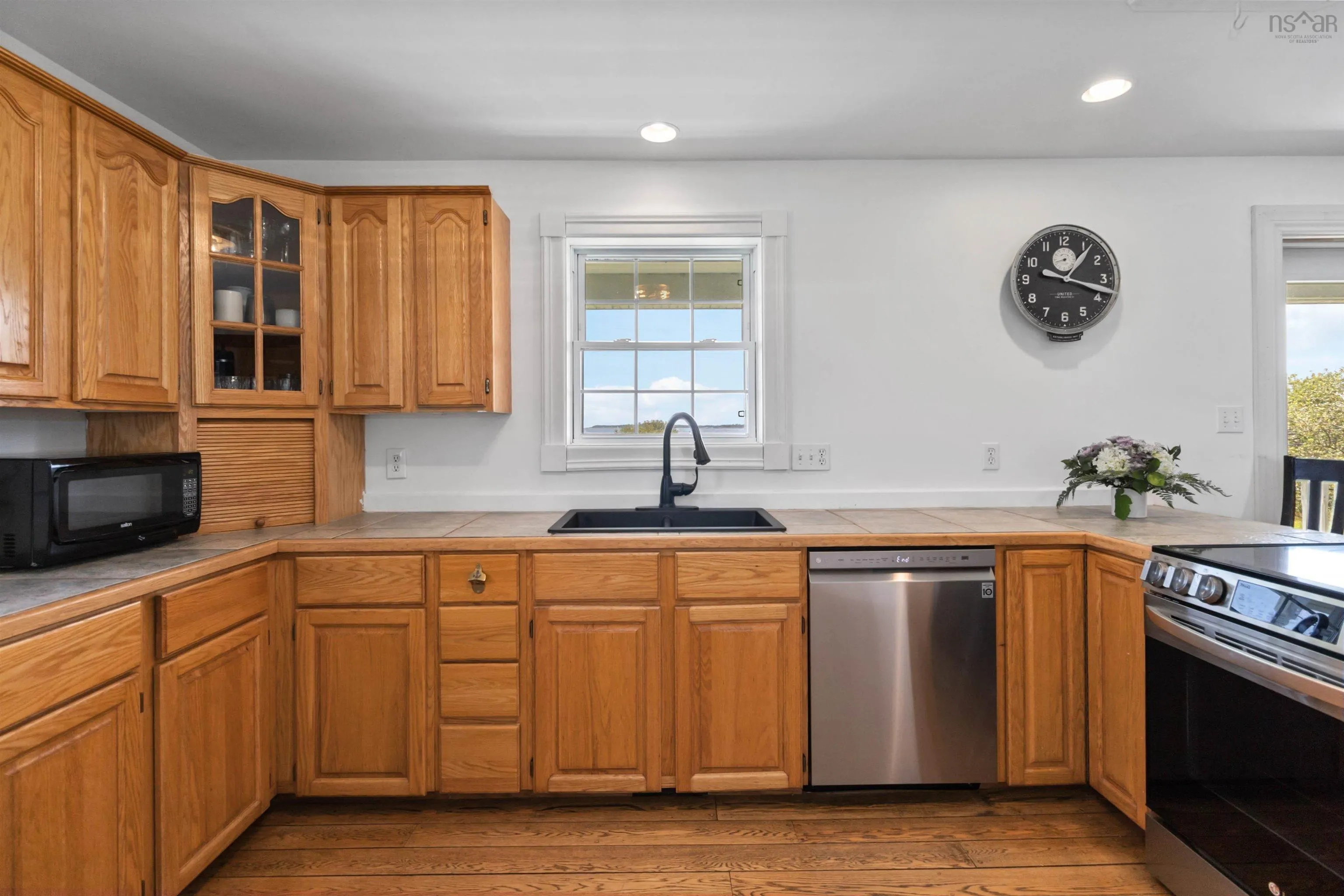 5157 Shore Road, North East Harbour, NS B0T 1W0, 3 Bedrooms Bedrooms, ,2 BathroomsBathrooms,Residential,For Sale,Shore,202512830