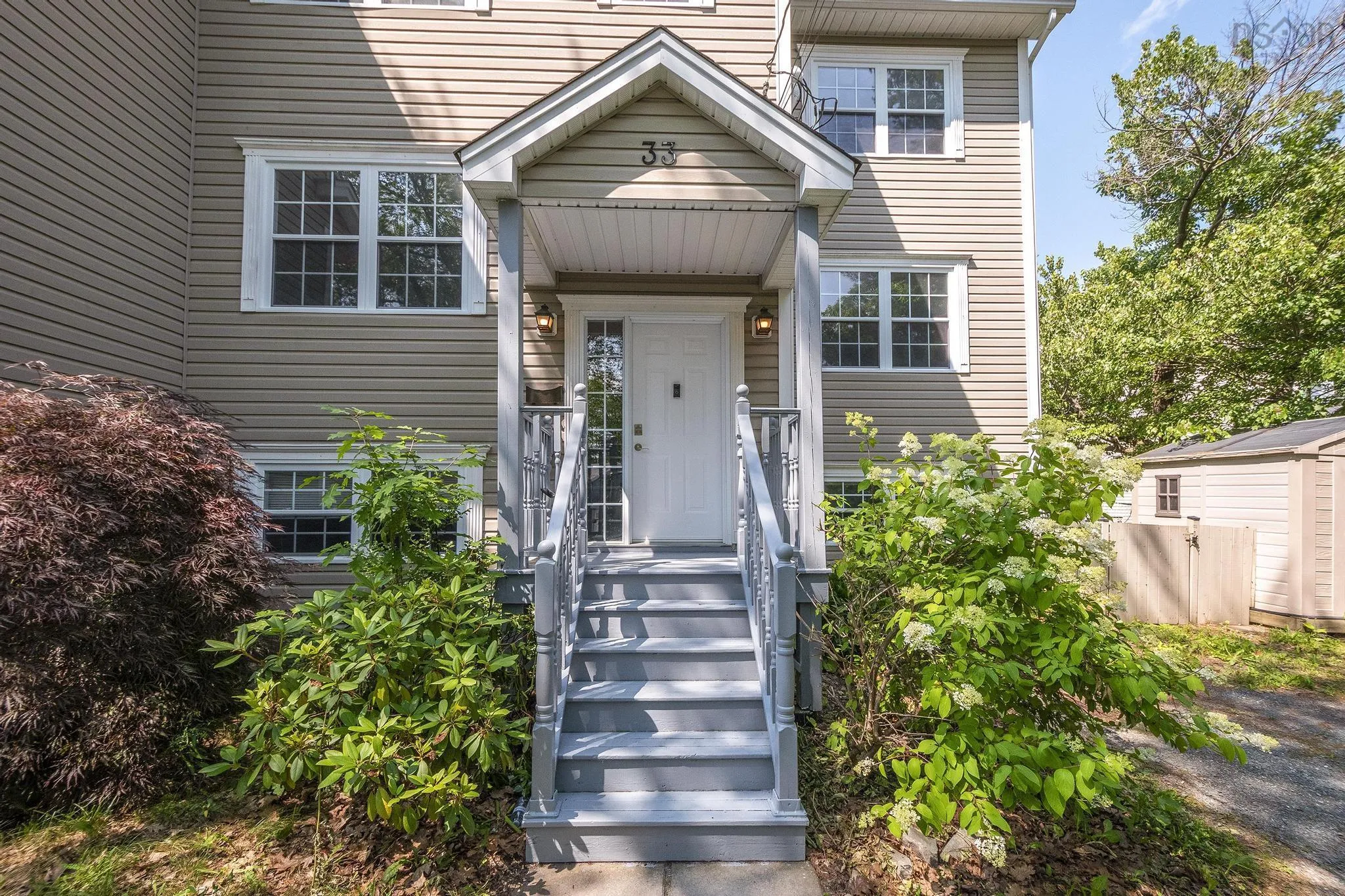 33 Sunnydale Crescent, Bedford, NS B4A 2S6, 4 Bedrooms Bedrooms, ,3 BathroomsBathrooms,Residential,For Sale,Sunnydale,202519276