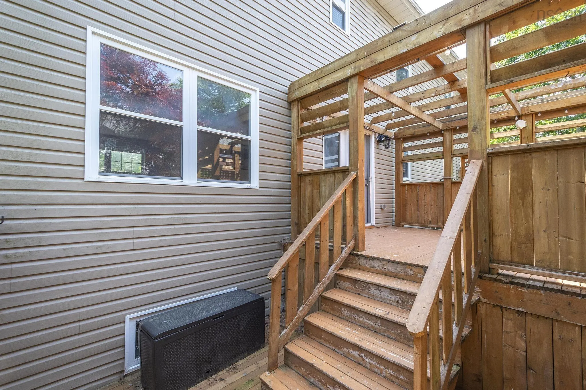 33 Sunnydale Crescent, Bedford, NS B4A 2S6, 4 Bedrooms Bedrooms, ,3 BathroomsBathrooms,Residential,For Sale,Sunnydale,202519276