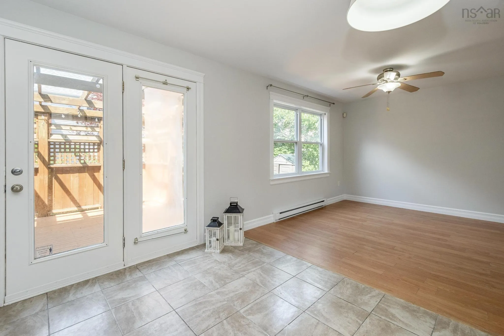 33 Sunnydale Crescent, Bedford, NS B4A 2S6, 4 Bedrooms Bedrooms, ,3 BathroomsBathrooms,Residential,For Sale,Sunnydale,202519276