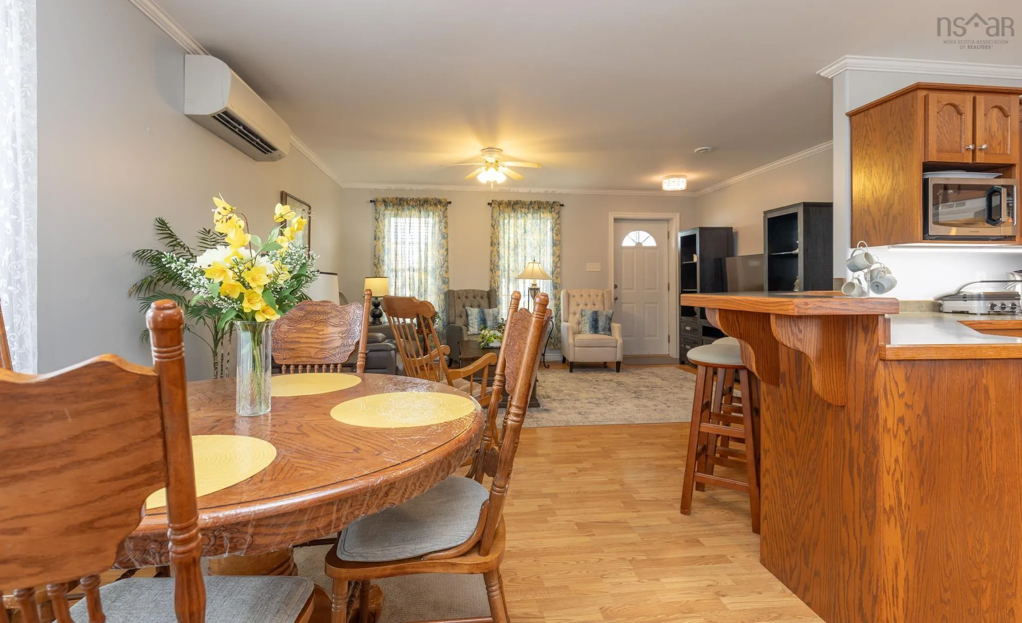 25 Breeze Drive, Yarmouth, NS B5A 4V1, 3 Bedrooms Bedrooms, ,3 BathroomsBathrooms,Residential,For Sale,Breeze,202520130