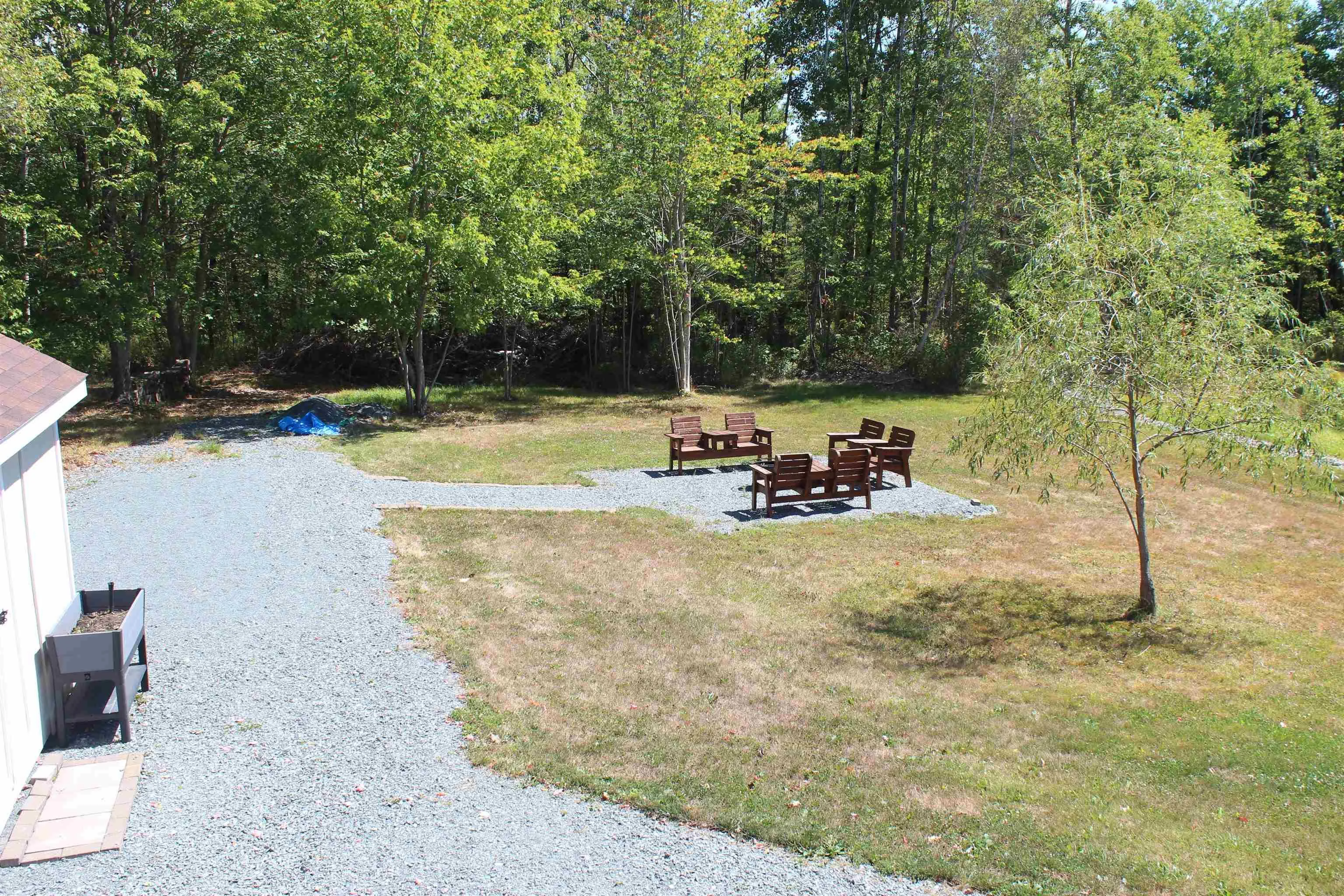 10 Hazelwood Ave Avenue, Lantz, NS B2S 1Y1, 4 Bedrooms Bedrooms, ,2 BathroomsBathrooms,Residential,For Sale,Hazelwood Ave,202521095