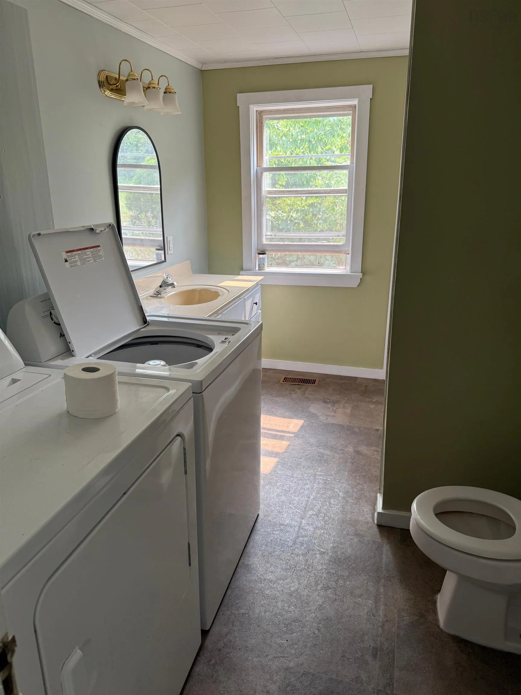 72 Cove Road, Conquerall Bank, NS B4V 0T4, 3 Bedrooms Bedrooms, ,1 BathroomBathrooms,Residential,For Sale,Cove,202519650