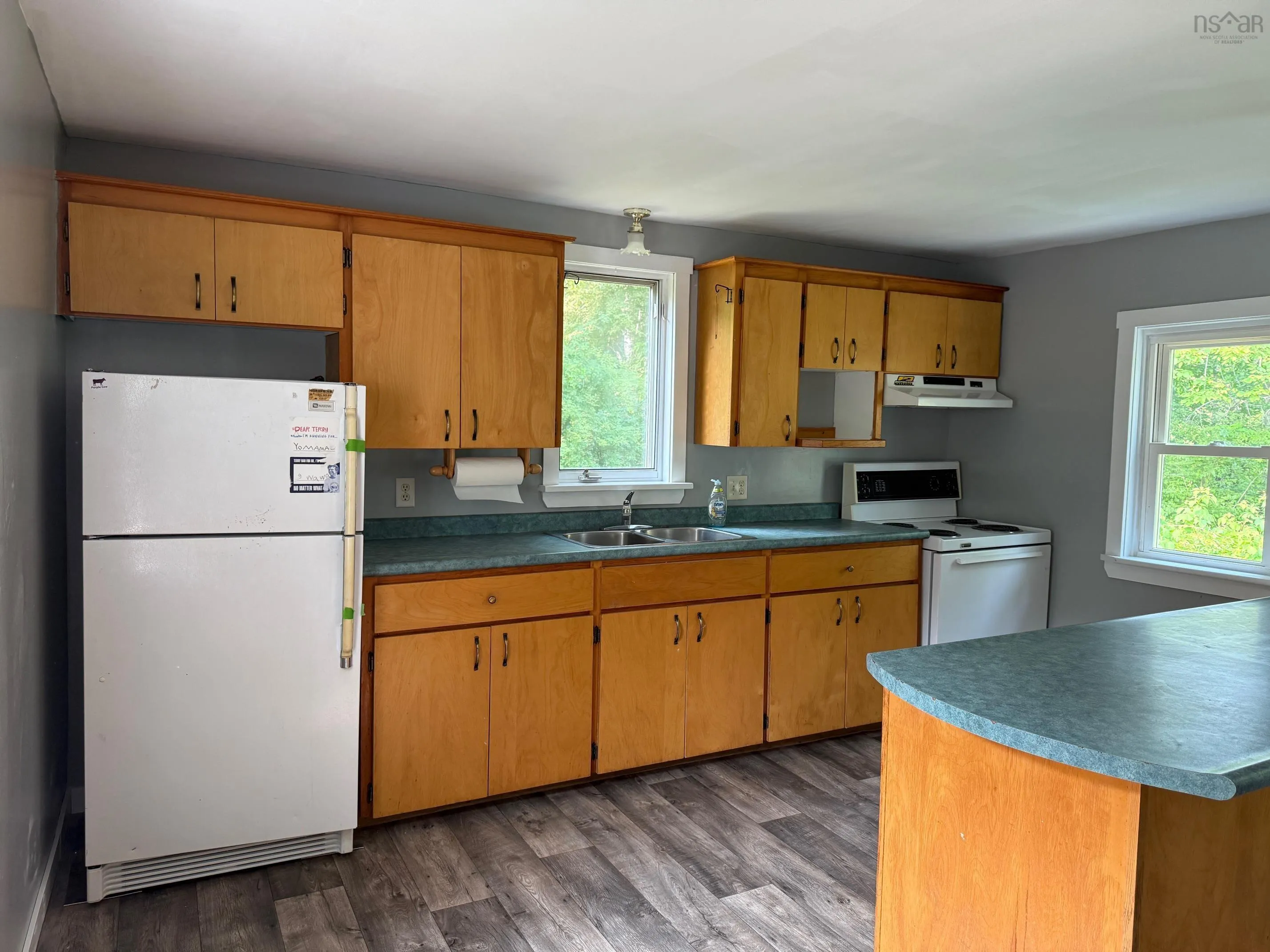72 Cove Road, Conquerall Bank, NS B4V 0T4, 3 Bedrooms Bedrooms, ,1 BathroomBathrooms,Residential,For Sale,Cove,202519650