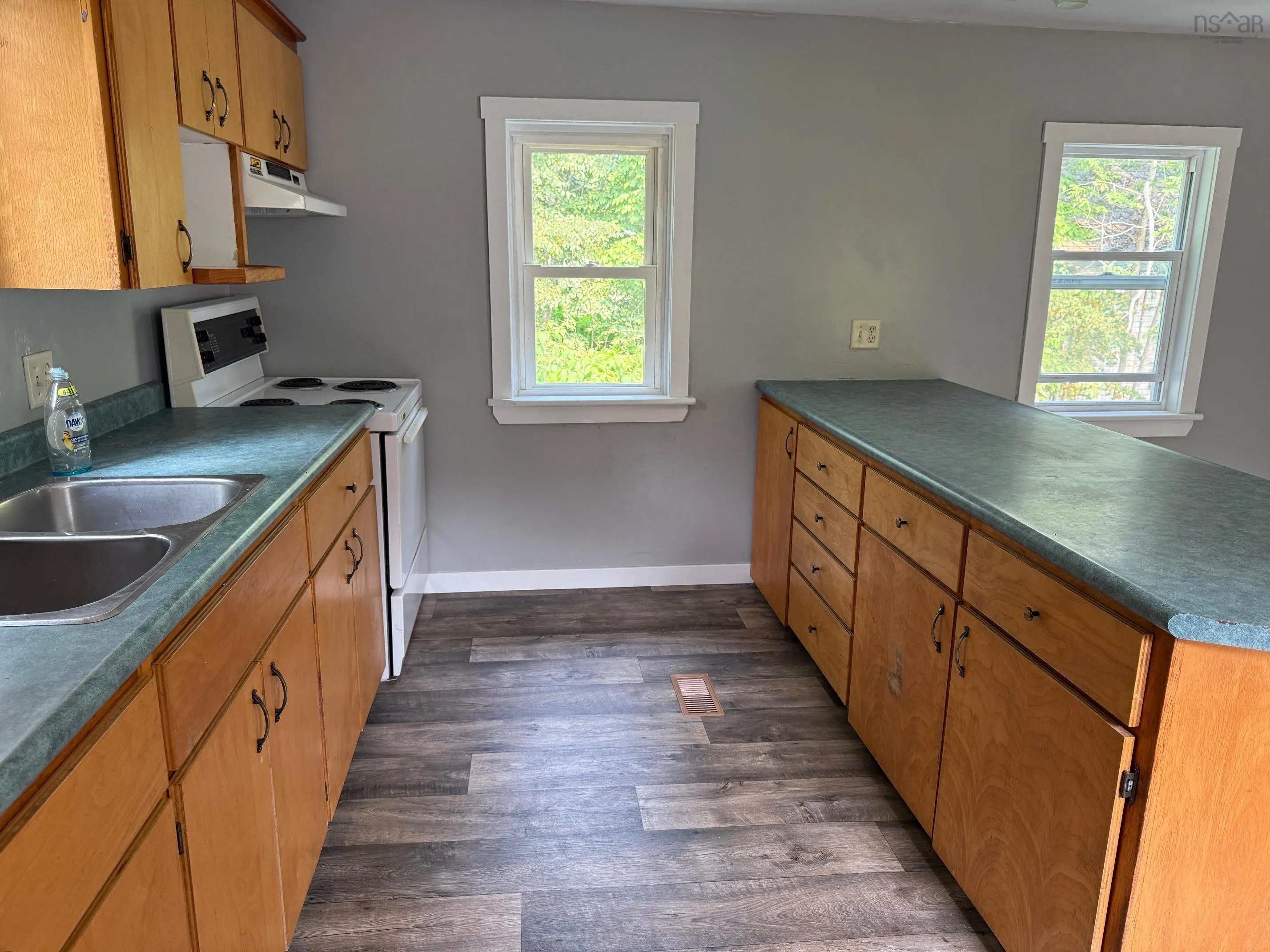 72 Cove Road, Conquerall Bank, NS B4V 0T4, 3 Bedrooms Bedrooms, ,1 BathroomBathrooms,Residential,For Sale,Cove,202519650