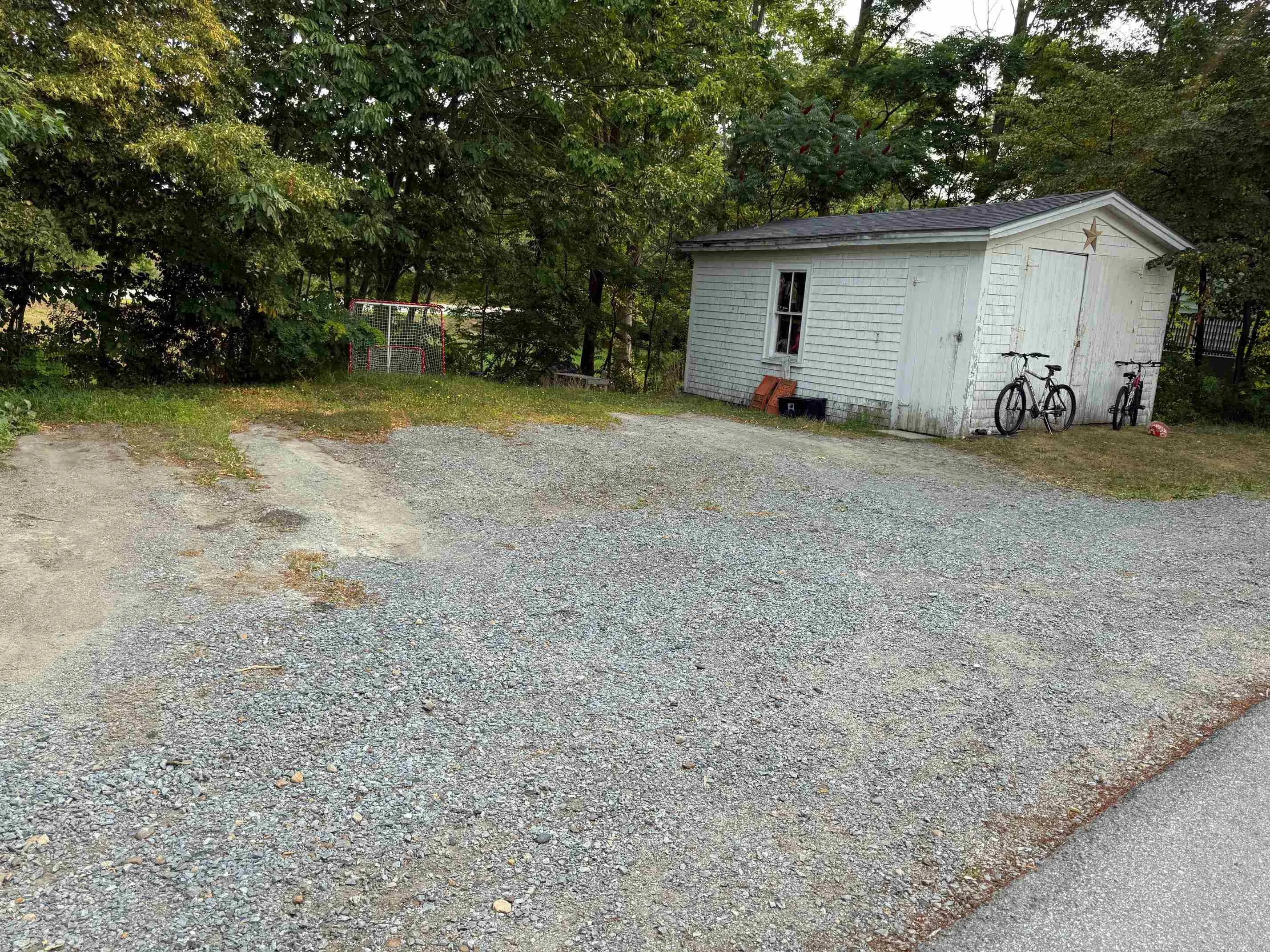 72 Cove Road, Conquerall Bank, NS B4V 0T4, 3 Bedrooms Bedrooms, ,1 BathroomBathrooms,Residential,For Sale,Cove,202519650