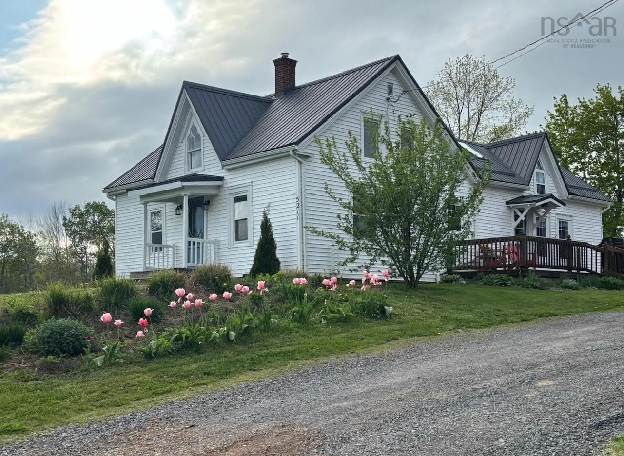5211 Brooklyn Street, Grafton, NS B0P 1E0, 4 Bedrooms Bedrooms, ,2 BathroomsBathrooms,Residential,For Sale,Brooklyn,202521571