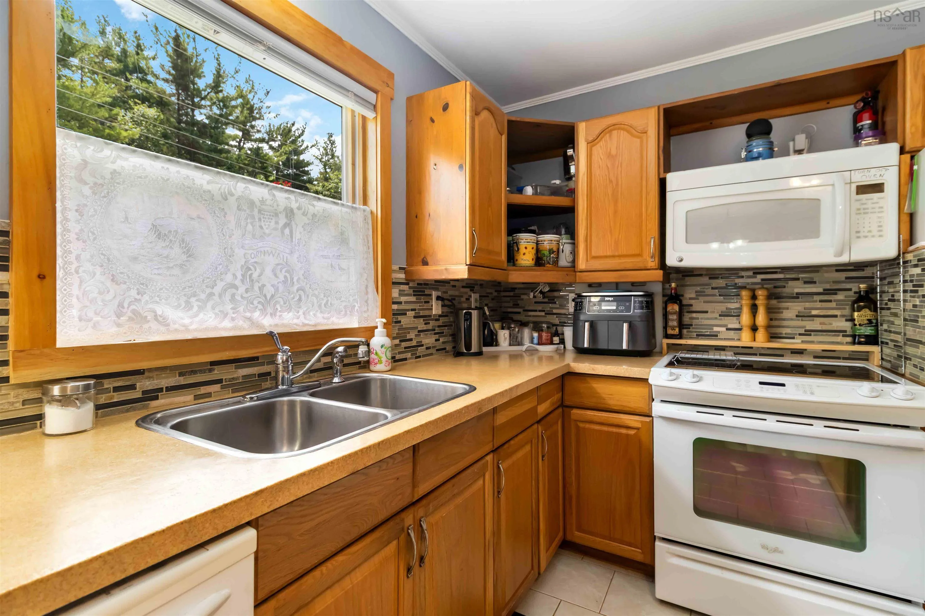 6736 Highway 3, Martins Point, NS B0J 2E0, 4 Bedrooms Bedrooms, ,2 BathroomsBathrooms,Residential,For Sale,Highway 3,202516975