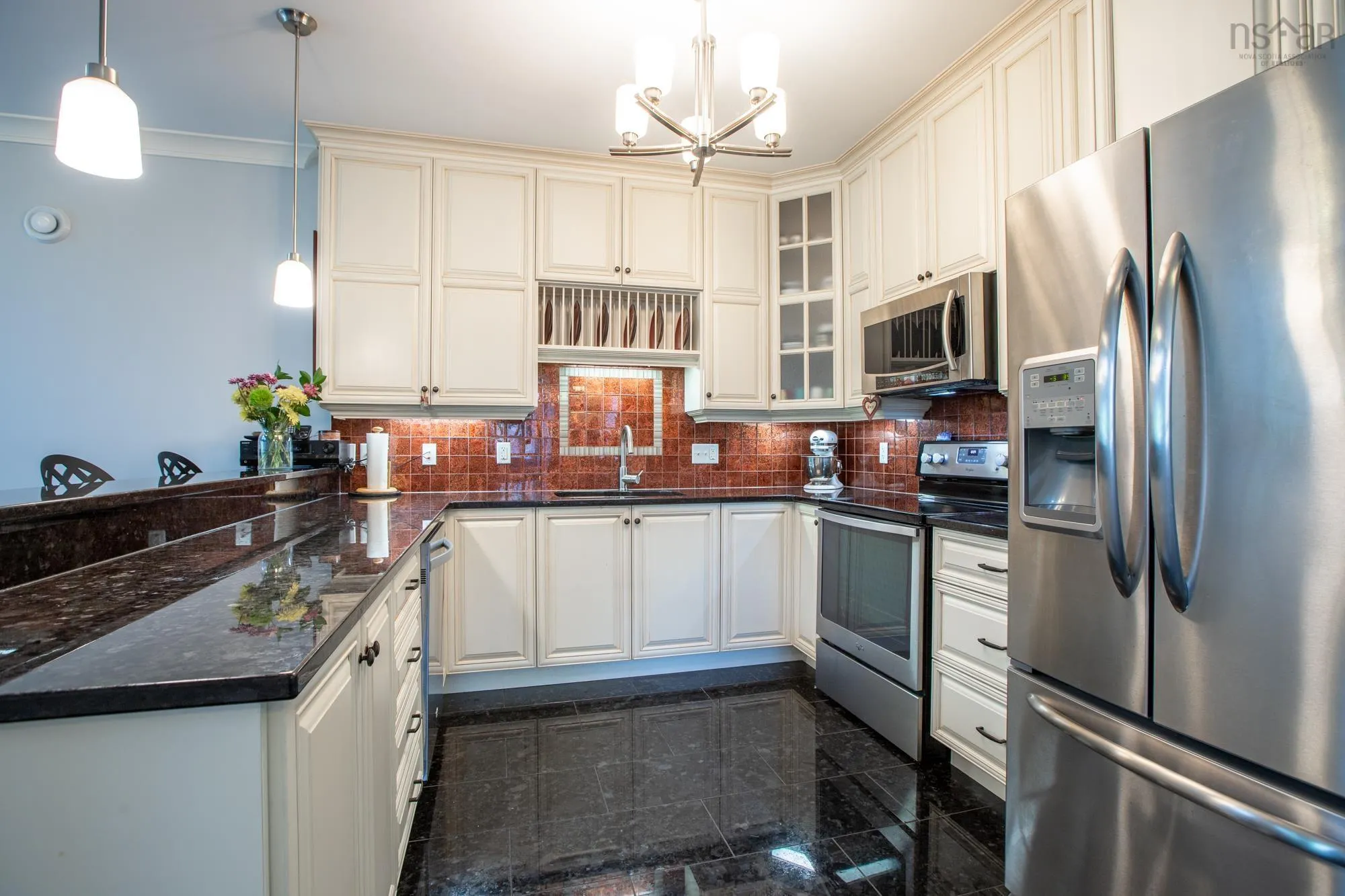 34 Fairwinds Place, Bedford, NS B4A 0H7, 3 Bedrooms Bedrooms, ,3 BathroomsBathrooms,Residential,For Sale,Fairwinds,202523155