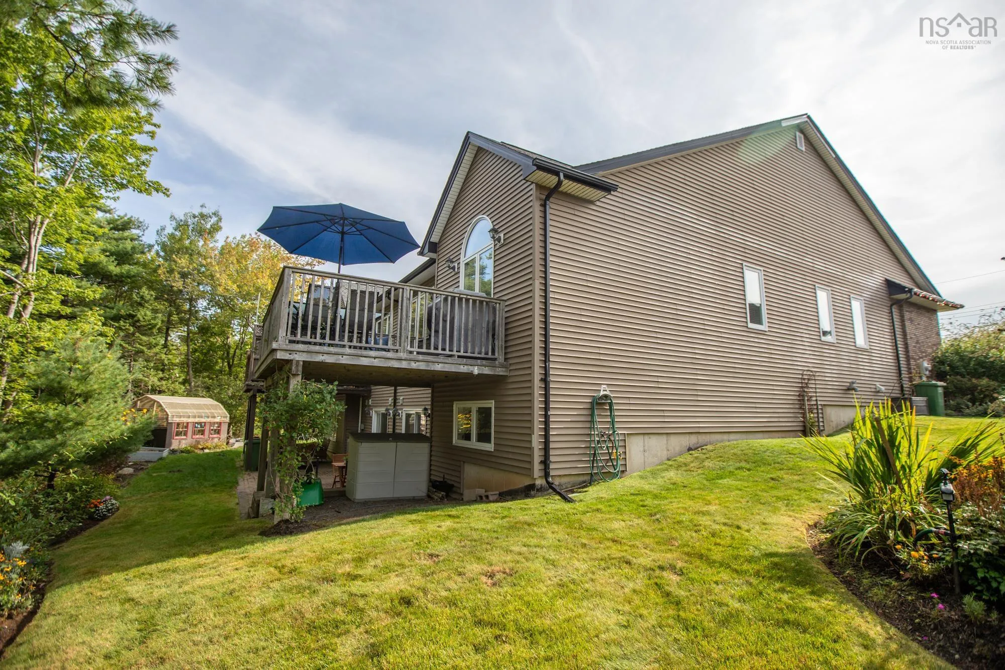 34 Fairwinds Place, Bedford, NS B4A 0H7, 3 Bedrooms Bedrooms, ,3 BathroomsBathrooms,Residential,For Sale,Fairwinds,202523155