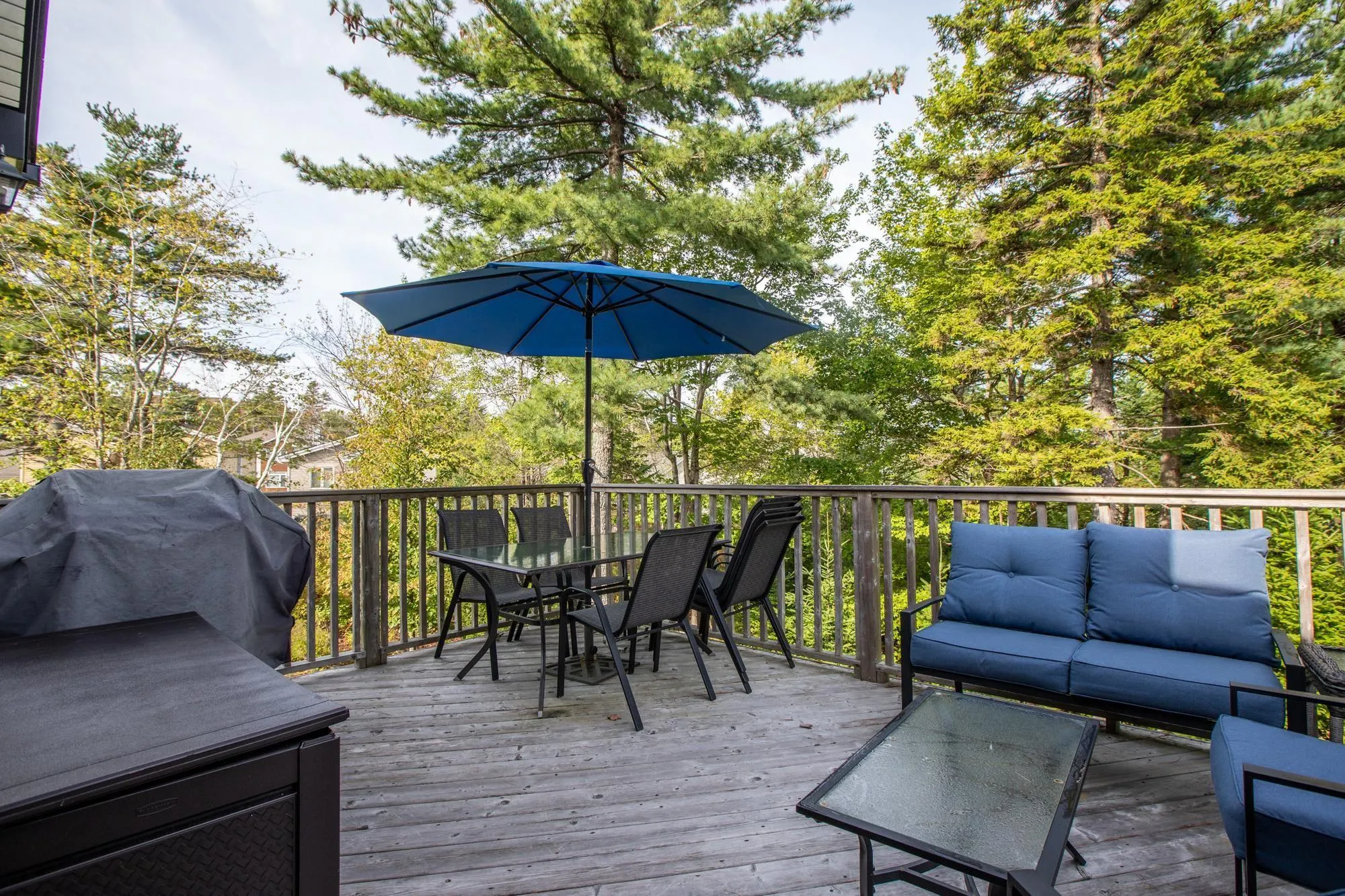 34 Fairwinds Place, Bedford, NS B4A 0H7, 3 Bedrooms Bedrooms, ,3 BathroomsBathrooms,Residential,For Sale,Fairwinds,202523155