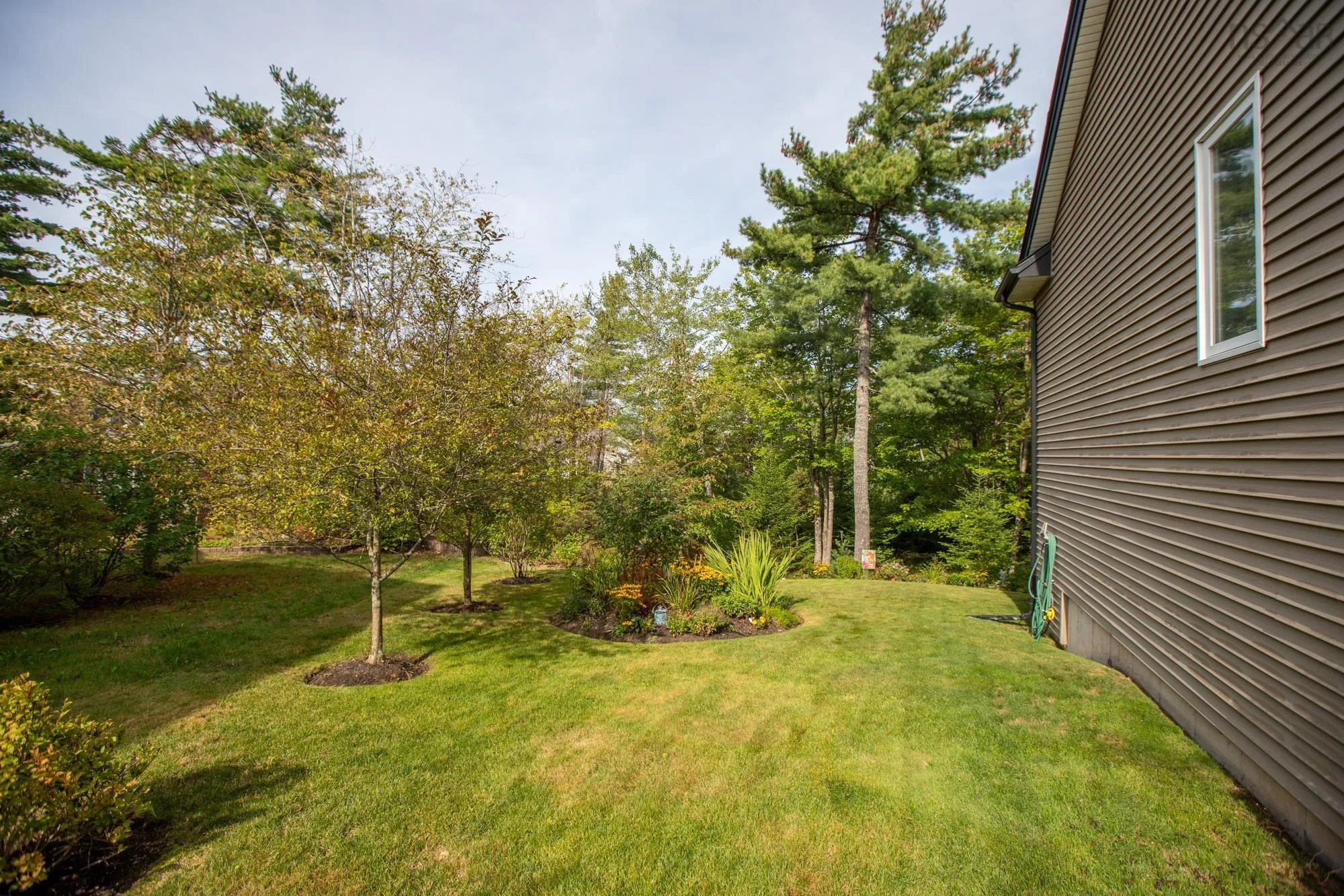 34 Fairwinds Place, Bedford, NS B4A 0H7, 3 Bedrooms Bedrooms, ,3 BathroomsBathrooms,Residential,For Sale,Fairwinds,202523155