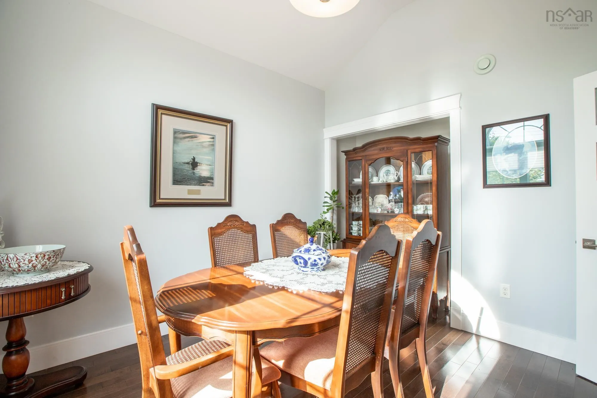 34 Fairwinds Place, Bedford, NS B4A 0H7, 3 Bedrooms Bedrooms, ,3 BathroomsBathrooms,Residential,For Sale,Fairwinds,202523155