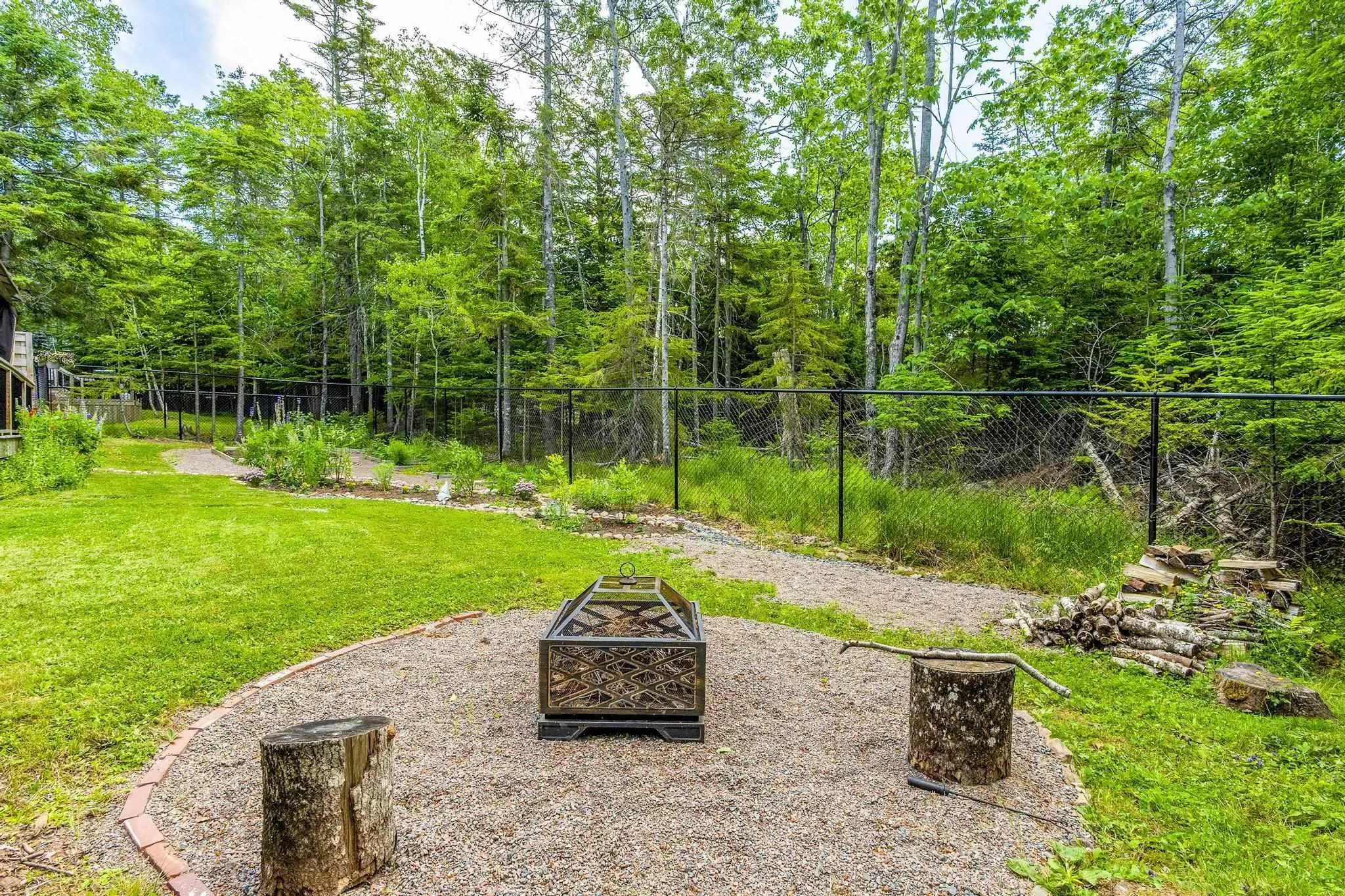 8 Heritage Place, Truro, NS B2N 6J5, 3 Bedrooms Bedrooms, ,4 BathroomsBathrooms,Residential,For Sale,Heritage,202519500