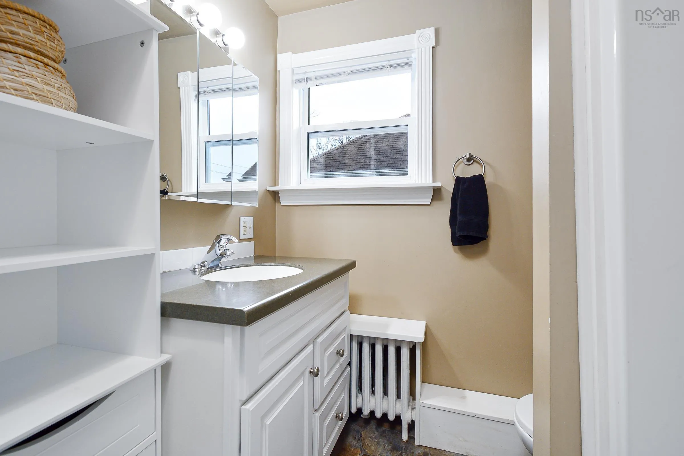 59 Milton Street, Sydney, NS B1P 4L9, 3 Bedrooms Bedrooms, ,2 BathroomsBathrooms,Residential,For Sale,Milton,202521207