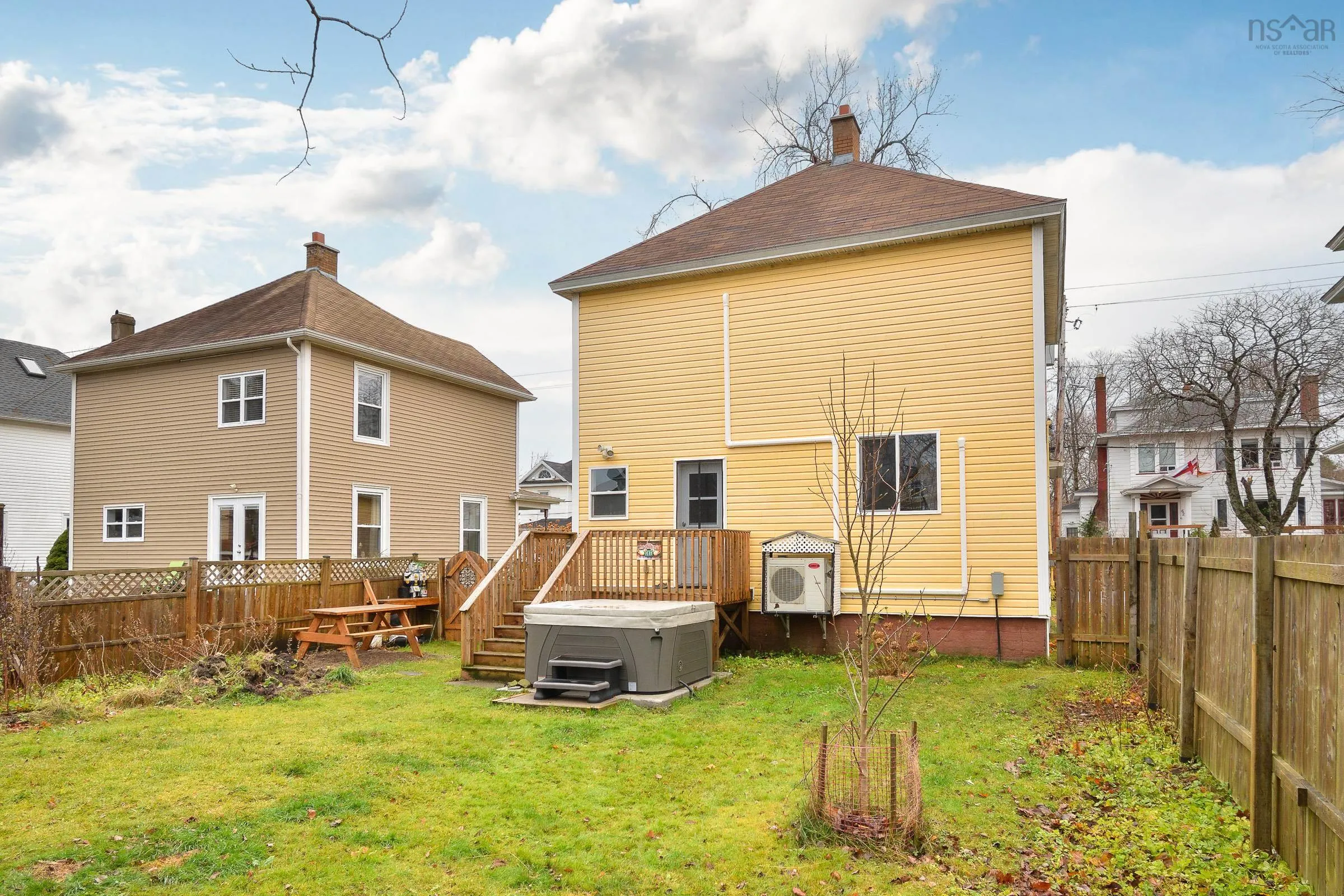 59 Milton Street, Sydney, NS B1P 4L9, 3 Bedrooms Bedrooms, ,2 BathroomsBathrooms,Residential,For Sale,Milton,202521207