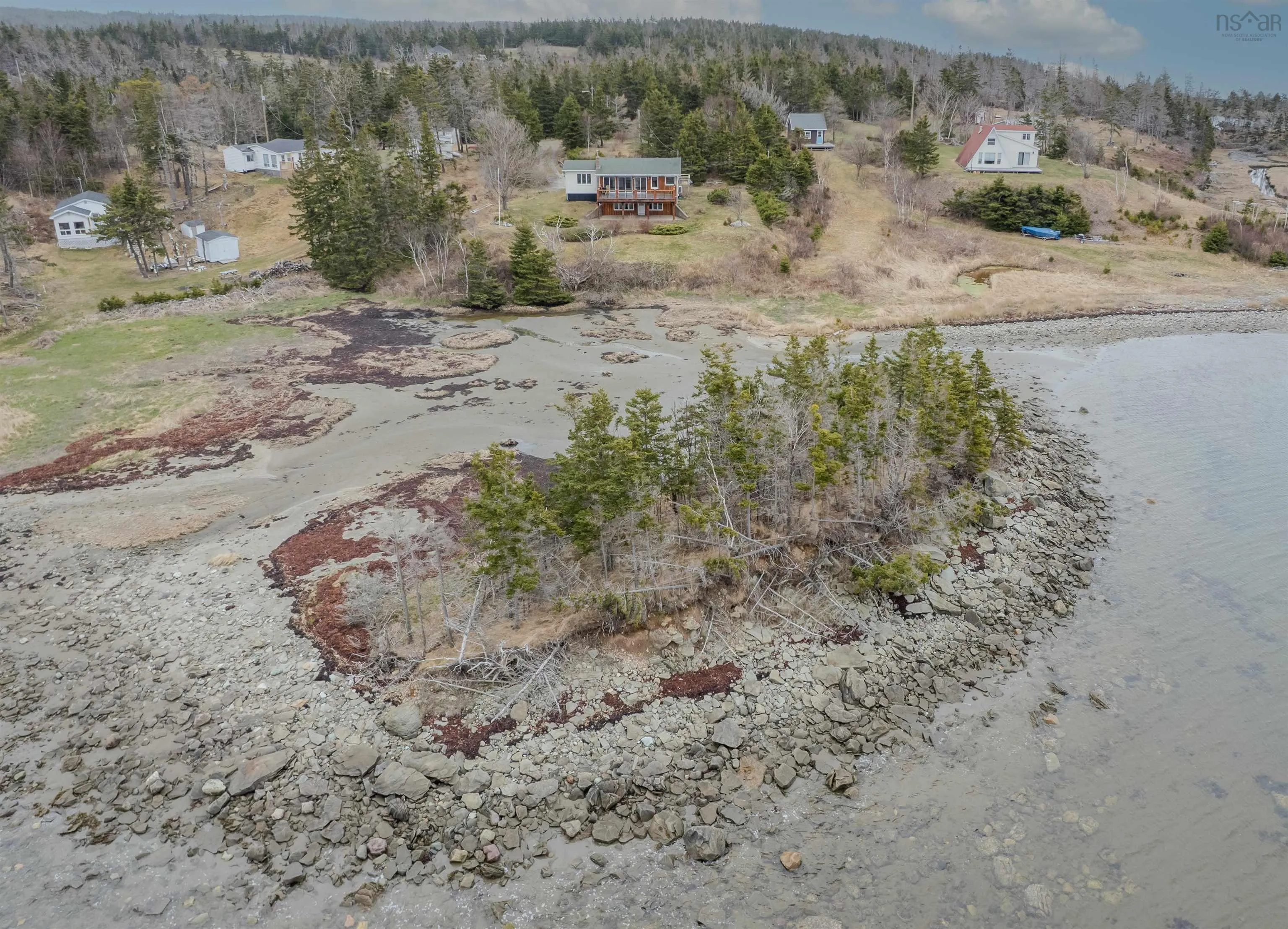 130 Scottsdale Lane, Round Island Ns B1b 1p7, 5 Bedrooms Bedrooms, ,2 BathroomsBathrooms,Residential,For Sale,Scottsdale,202509179
