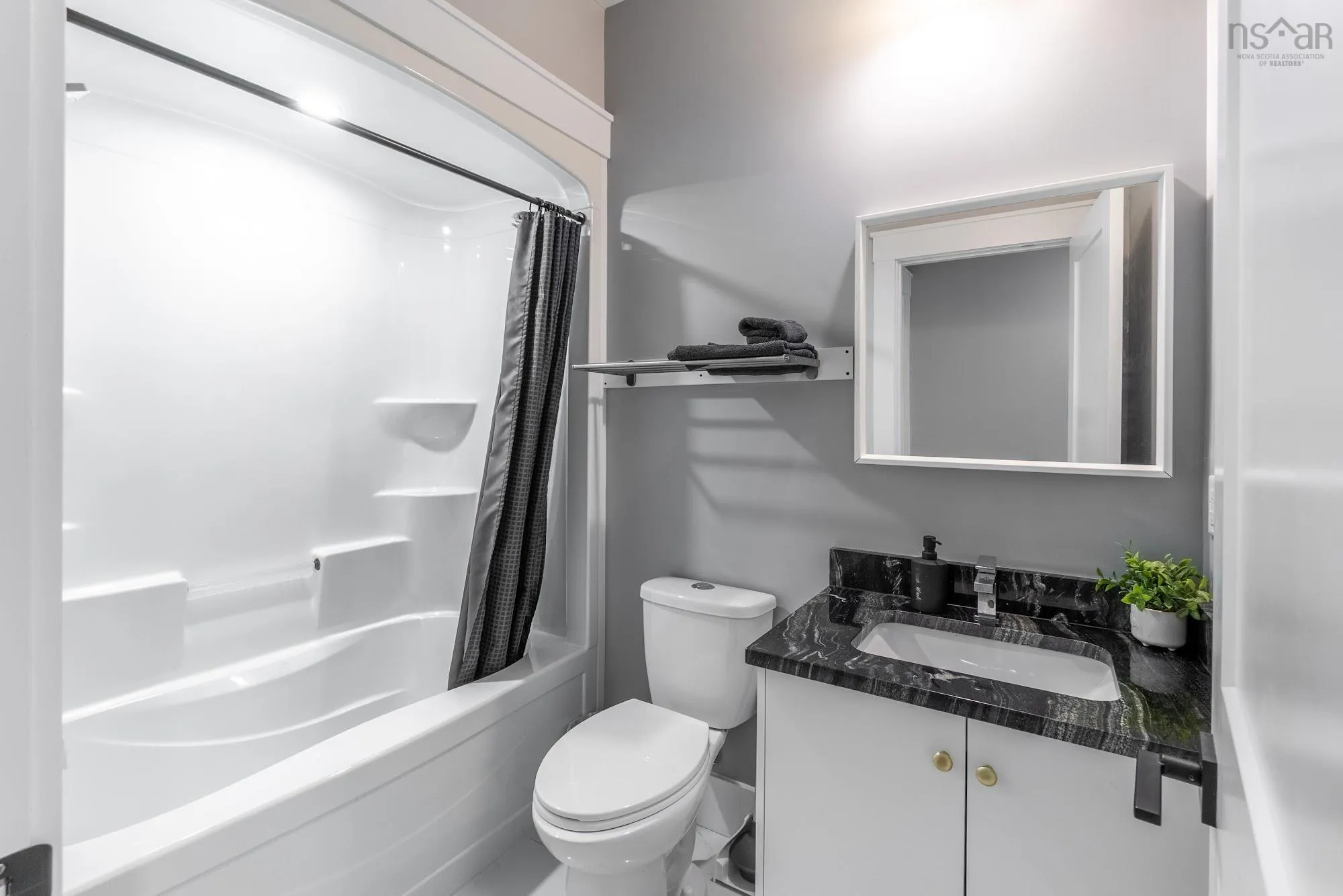 47 Darjeeling Drive, Halifax, NS B3P 0J9, 4 Bedrooms Bedrooms, ,4 BathroomsBathrooms,Residential,For Sale,Darjeeling,202524465