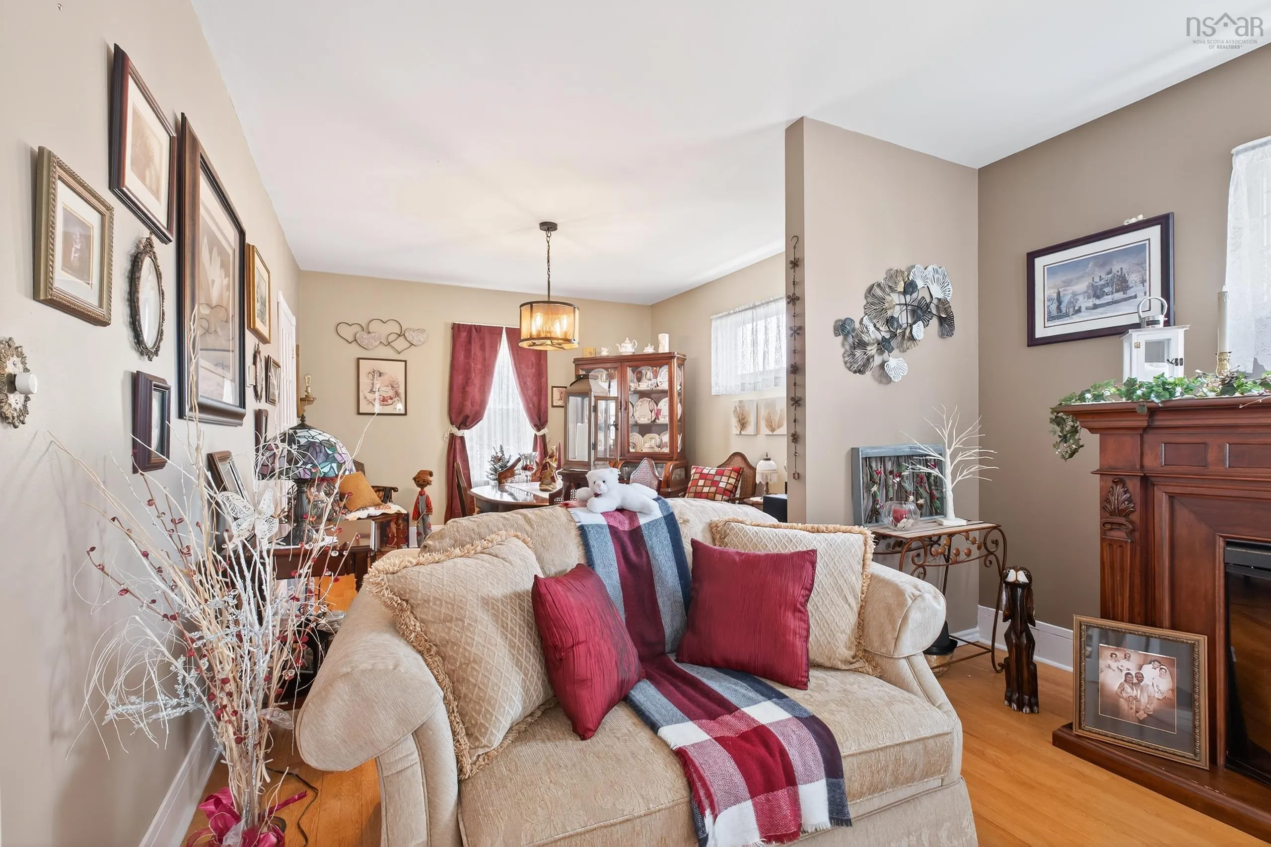 411 Townsend Street, Sydney, NS B1P 6G3, 3 Bedrooms Bedrooms, ,1 BathroomBathrooms,Residential,For Sale,Townsend Street,202521312
