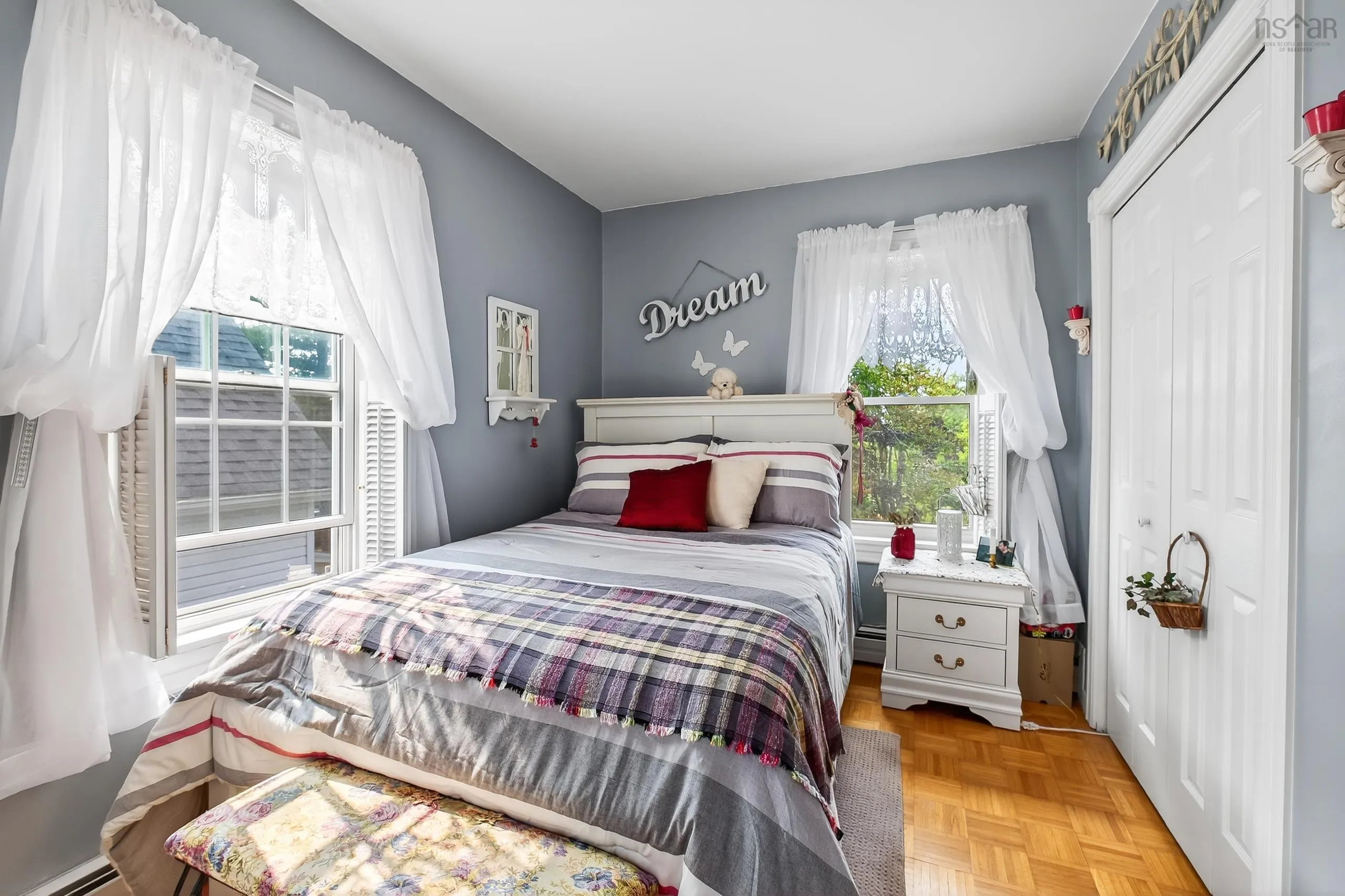 411 Townsend Street, Sydney, NS B1P 6G3, 3 Bedrooms Bedrooms, ,1 BathroomBathrooms,Residential,For Sale,Townsend Street,202521312