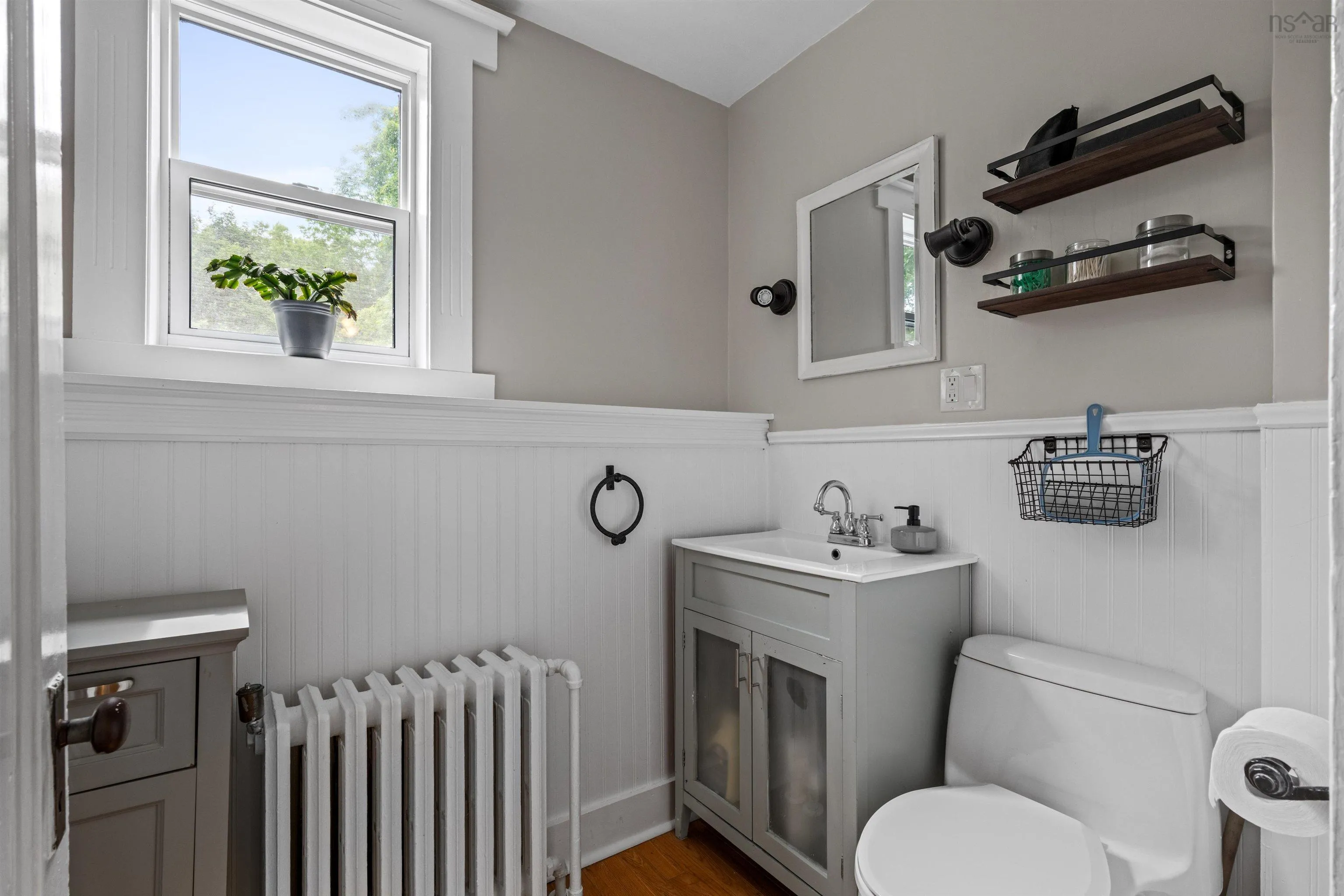 153 Pleasant Street, Bridgewater, NS B4V 1N4, 5 Bedrooms Bedrooms, ,3 BathroomsBathrooms,Residential,For Sale,Pleasant,202518019