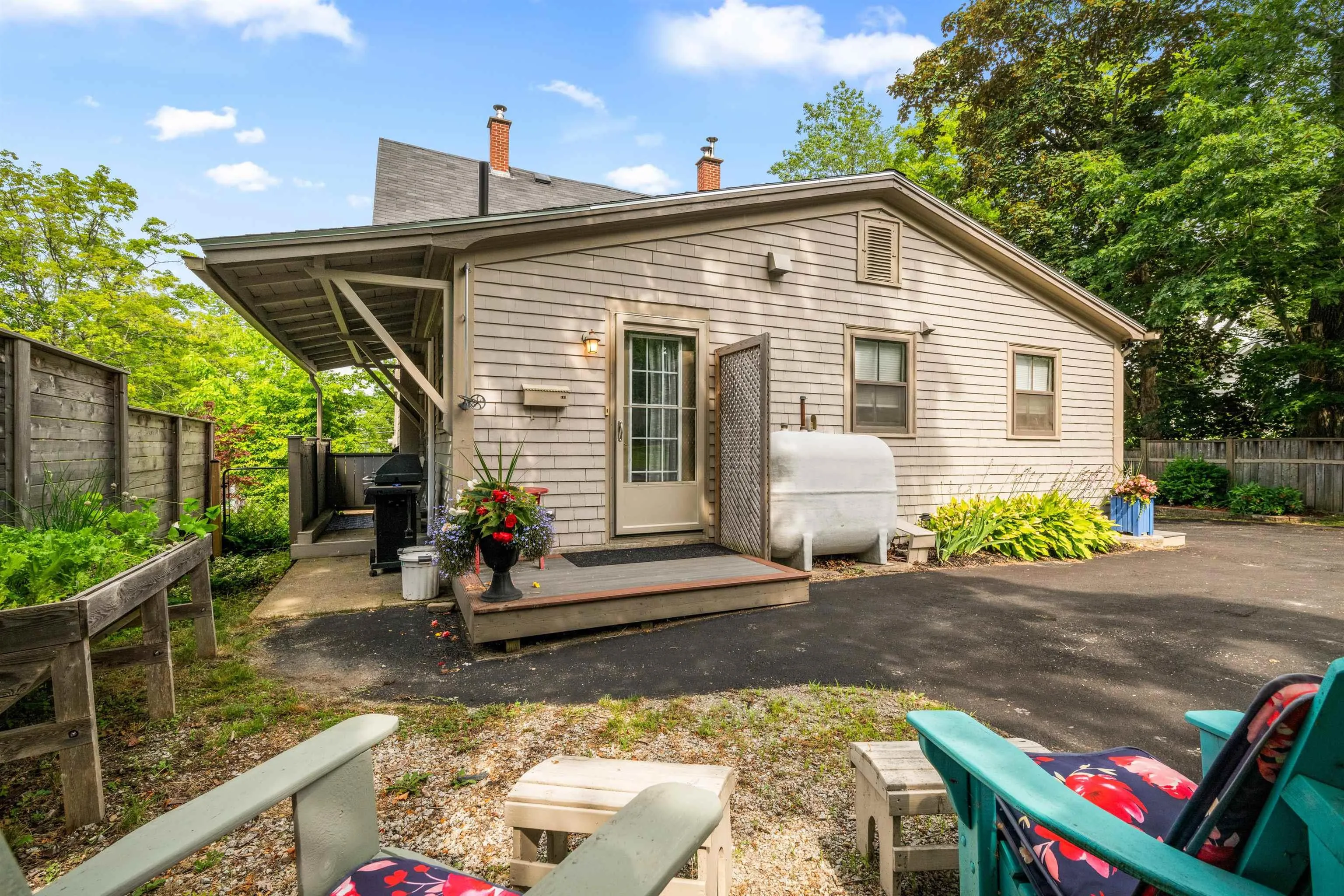 153 Pleasant Street, Bridgewater, NS B4V 1N4, 5 Bedrooms Bedrooms, ,3 BathroomsBathrooms,Residential,For Sale,Pleasant,202518019