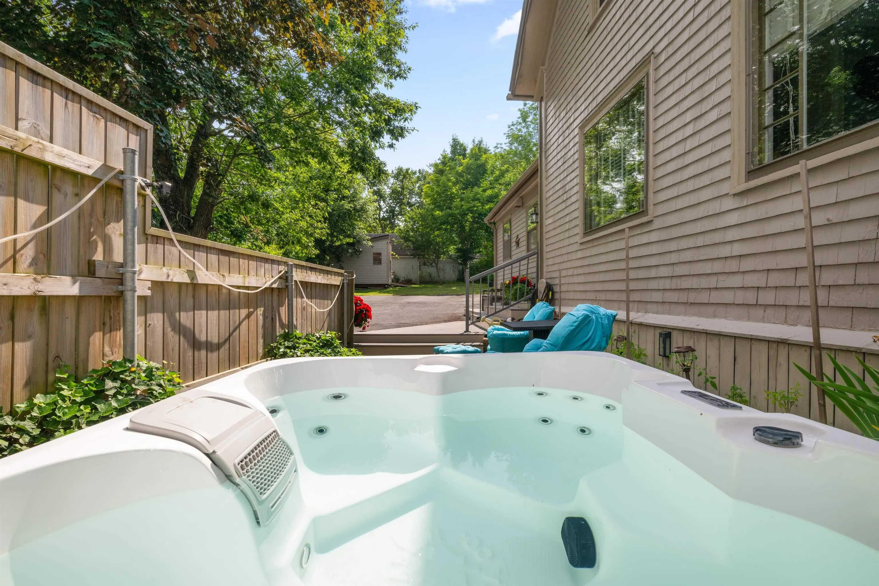 153 Pleasant Street, Bridgewater, NS B4V 1N4, 5 Bedrooms Bedrooms, ,3 BathroomsBathrooms,Residential,For Sale,Pleasant,202518019