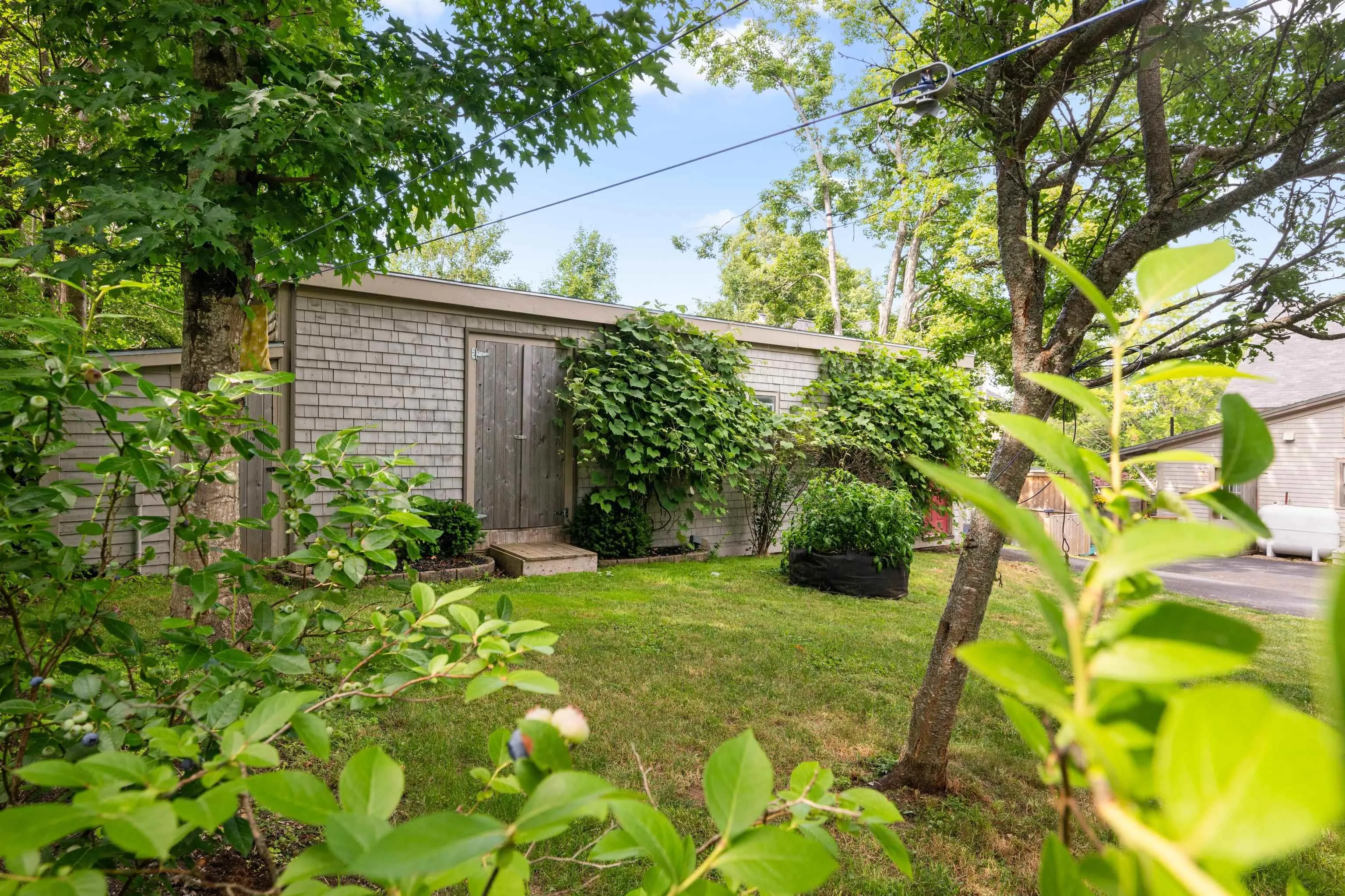 153 Pleasant Street, Bridgewater, NS B4V 1N4, 5 Bedrooms Bedrooms, ,3 BathroomsBathrooms,Residential,For Sale,Pleasant,202518019