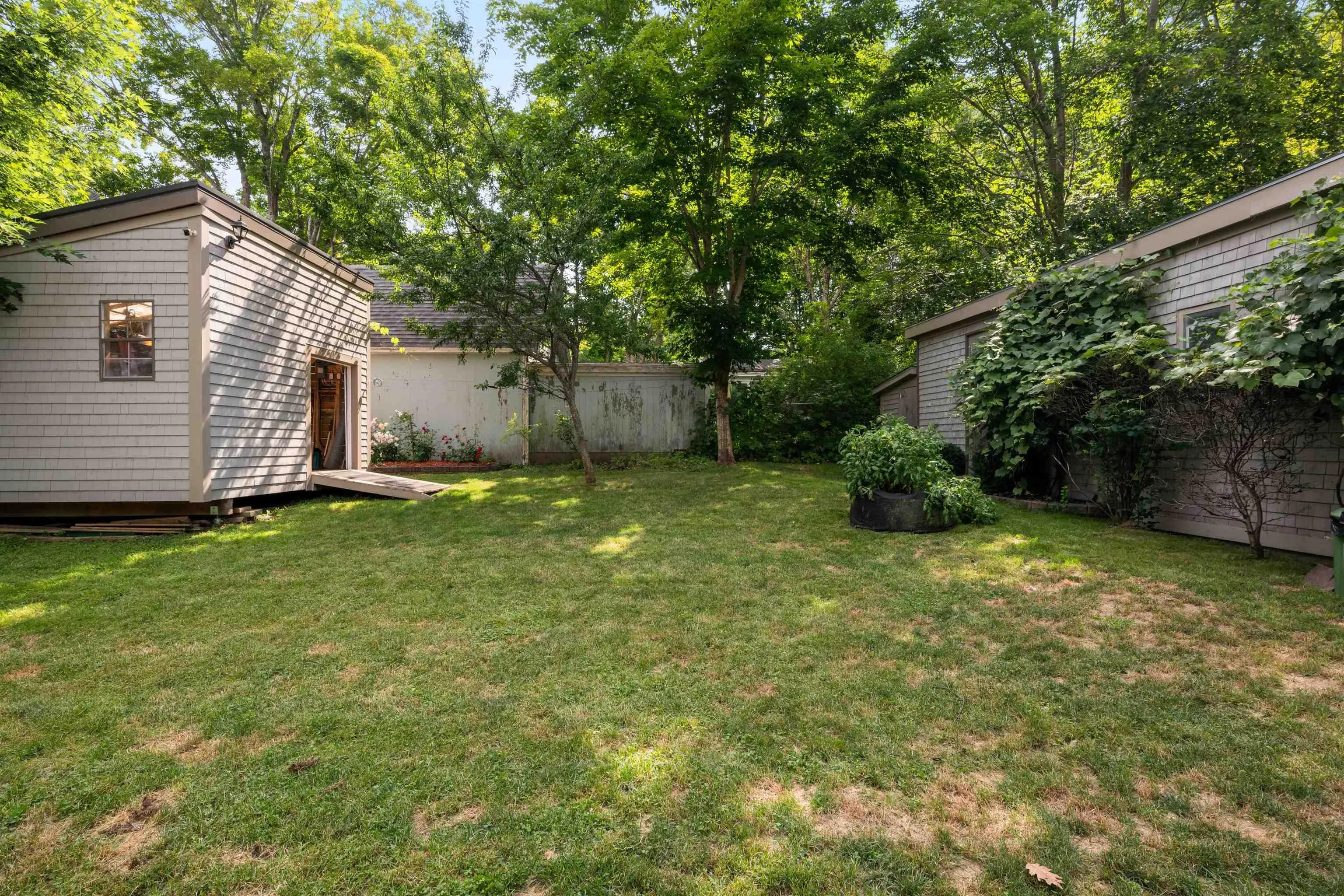 153 Pleasant Street, Bridgewater, NS B4V 1N4, 5 Bedrooms Bedrooms, ,3 BathroomsBathrooms,Residential,For Sale,Pleasant,202518019