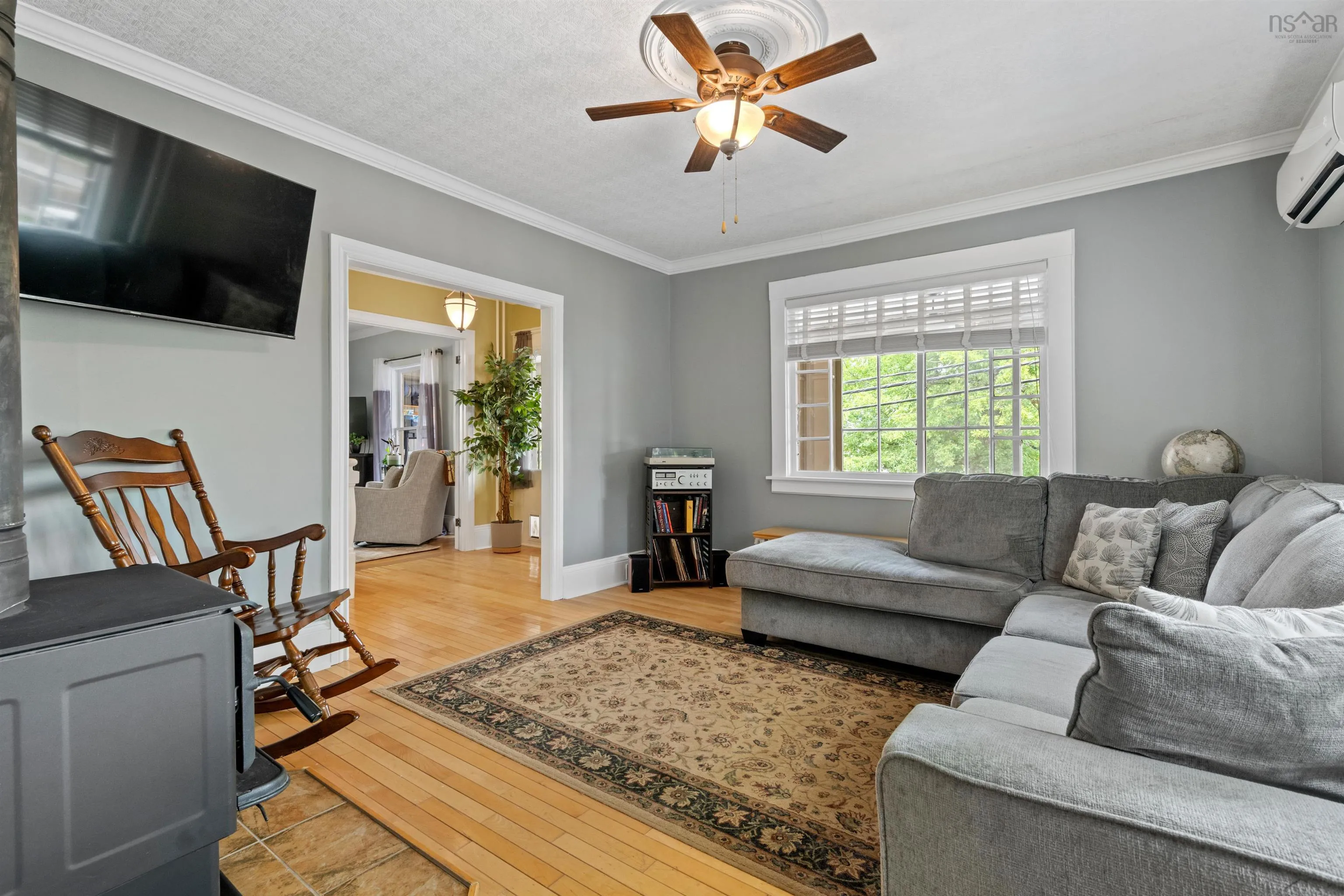 153 Pleasant Street, Bridgewater, NS B4V 1N4, 5 Bedrooms Bedrooms, ,3 BathroomsBathrooms,Residential,For Sale,Pleasant,202518019
