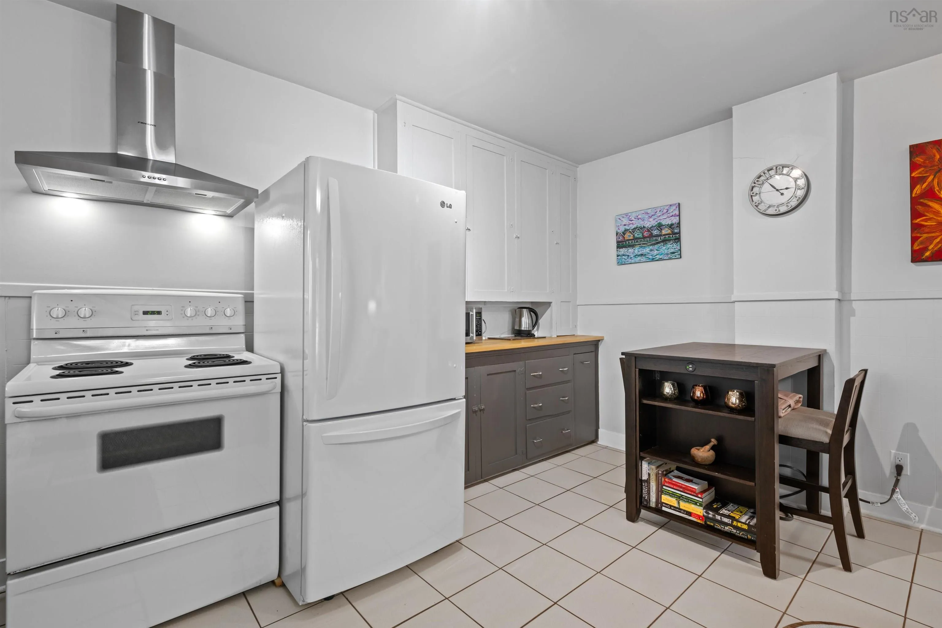 153 Pleasant Street, Bridgewater, NS B4V 1N4, 5 Bedrooms Bedrooms, ,3 BathroomsBathrooms,Residential,For Sale,Pleasant,202518019